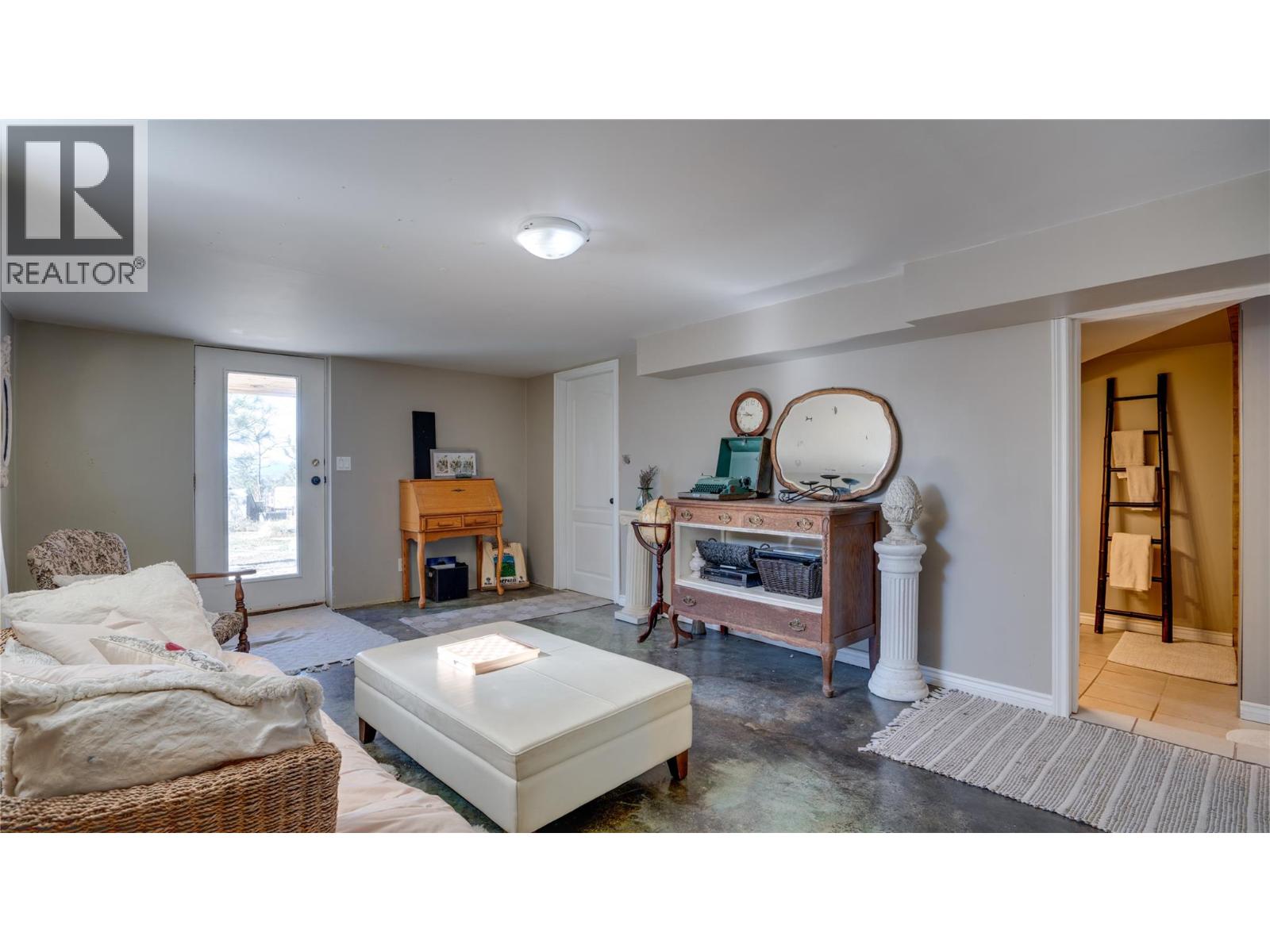 5775 Deadpine Drive, Kelowna, British Columbia  V1P 1A3 - Photo 51 - 10394427