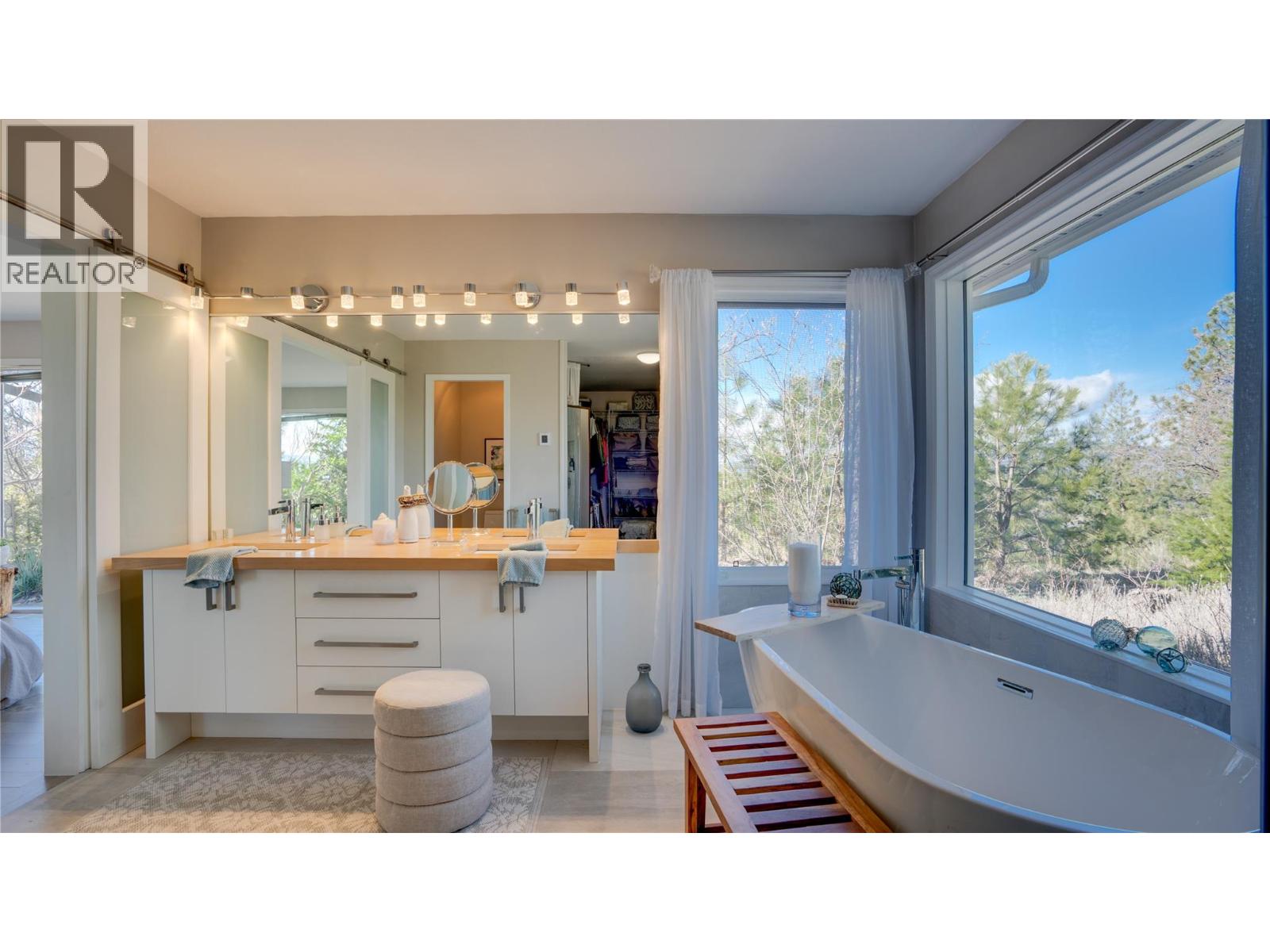 5775 Deadpine Drive, Kelowna, British Columbia  V1P 1A3 - Photo 30 - 10394353