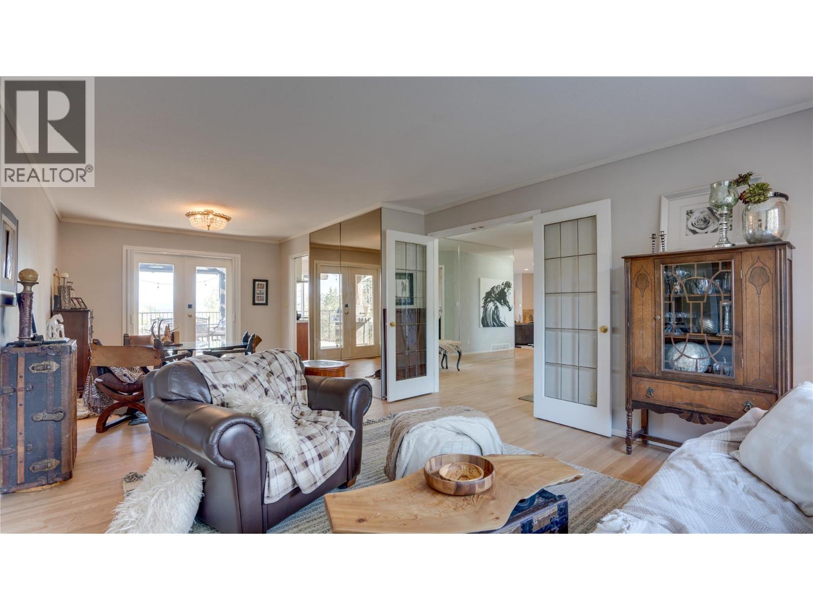 5775 Deadpine Drive, Kelowna, British Columbia  V1P 1A3 - Photo 35 - 10394353
