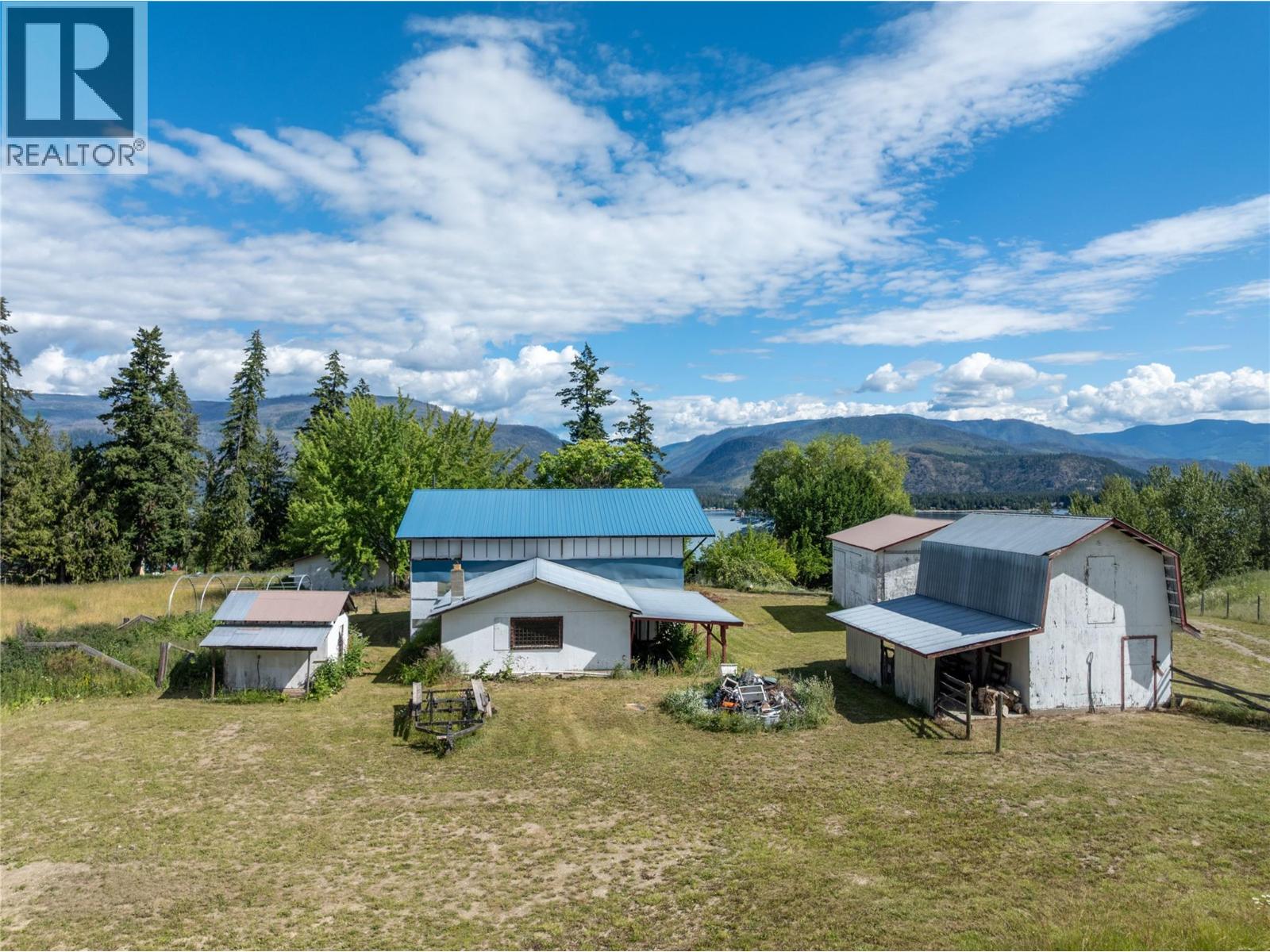 1102 Trans Canada Highway, Sorrento, British Columbia  V0E 2W0 - Photo 84 - 10393810