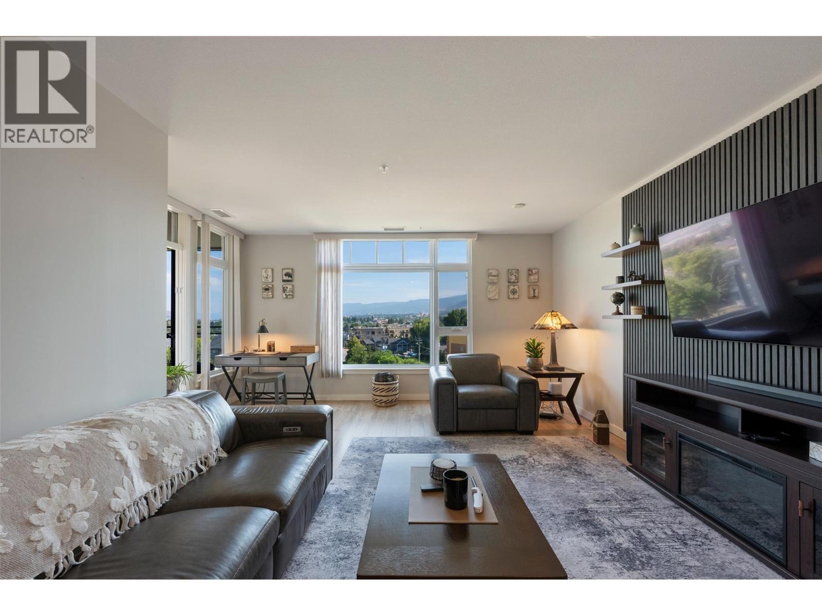 3301 Skaha Lake Road Unit# 608, Penticton, British Columbia  V2A 6G6 - Photo 3 - 10393632