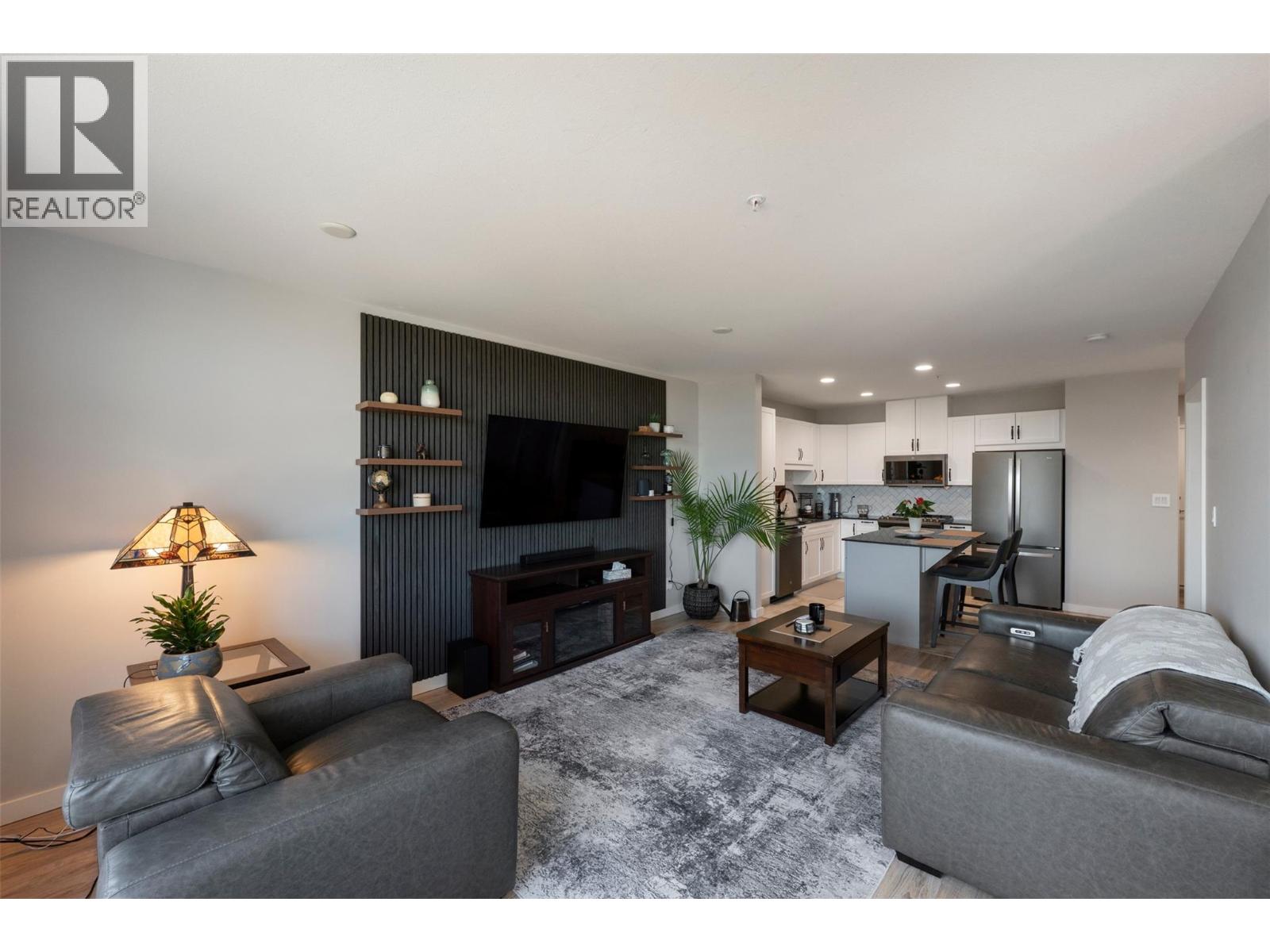 3301 Skaha Lake Road Unit# 608, Penticton, British Columbia  V2A 6G6 - Photo 6 - 10393632