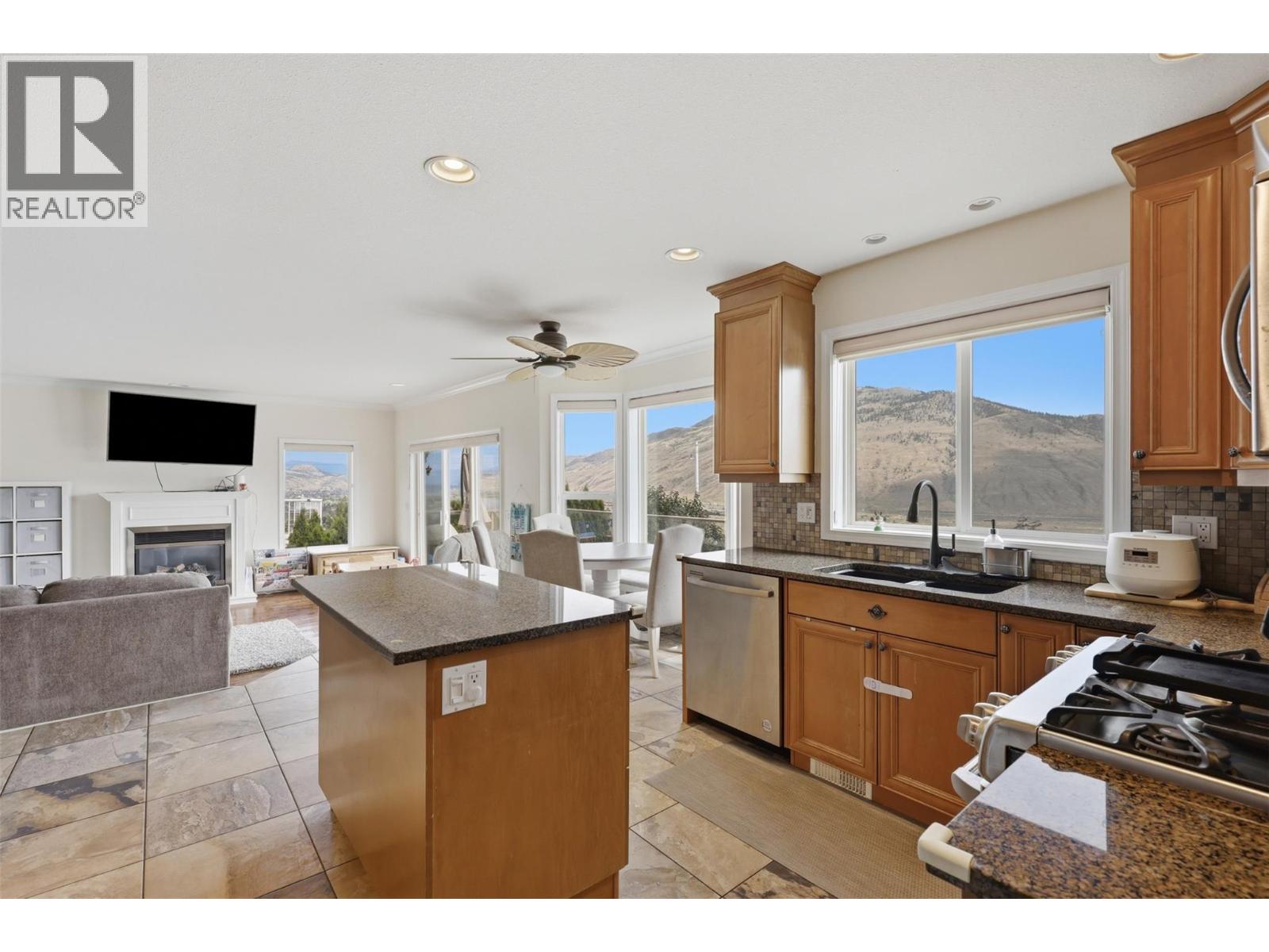 907 Quail Drive, Kamloops, British Columbia  V2B 8N9 - Photo 11 - 10394367