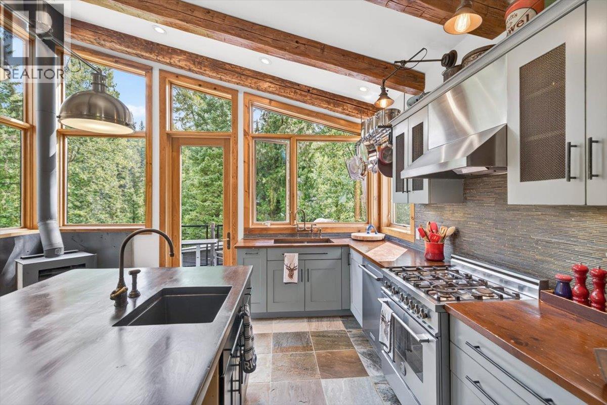 470 Canyon Trail, Fernie, British Columbia  V0B 1M5 - Photo 12 - 10394373