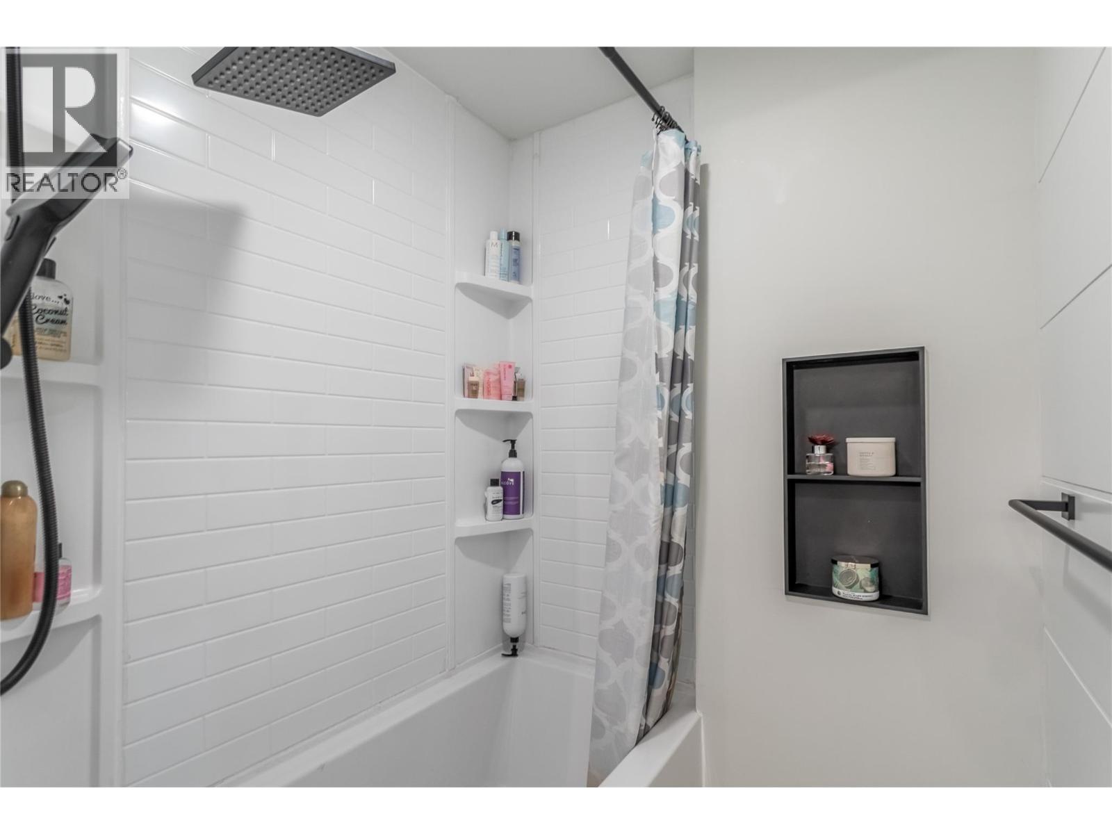1559 Duncan Court, Kelowna, British Columbia  V1P 1L2 - Photo 39 - 10394408
