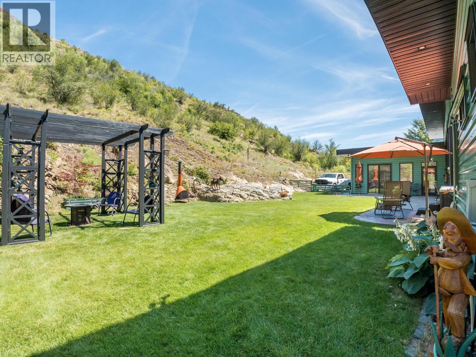 160 10th Avenue, Montrose, British Columbia  V0G 1P0 - Photo 67 - 10394364