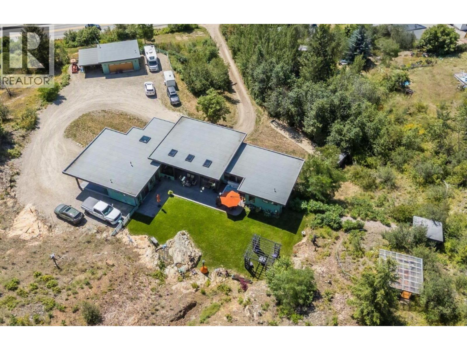 160 10th Avenue, Montrose, British Columbia  V0G 1P0 - Photo 84 - 10394364