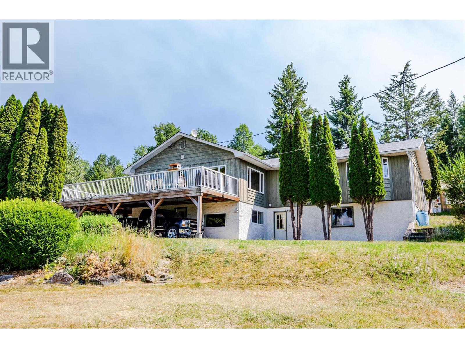 2471 38th Street, Creston, British Columbia  V0B 1G2 - Photo 1 - 10394028
