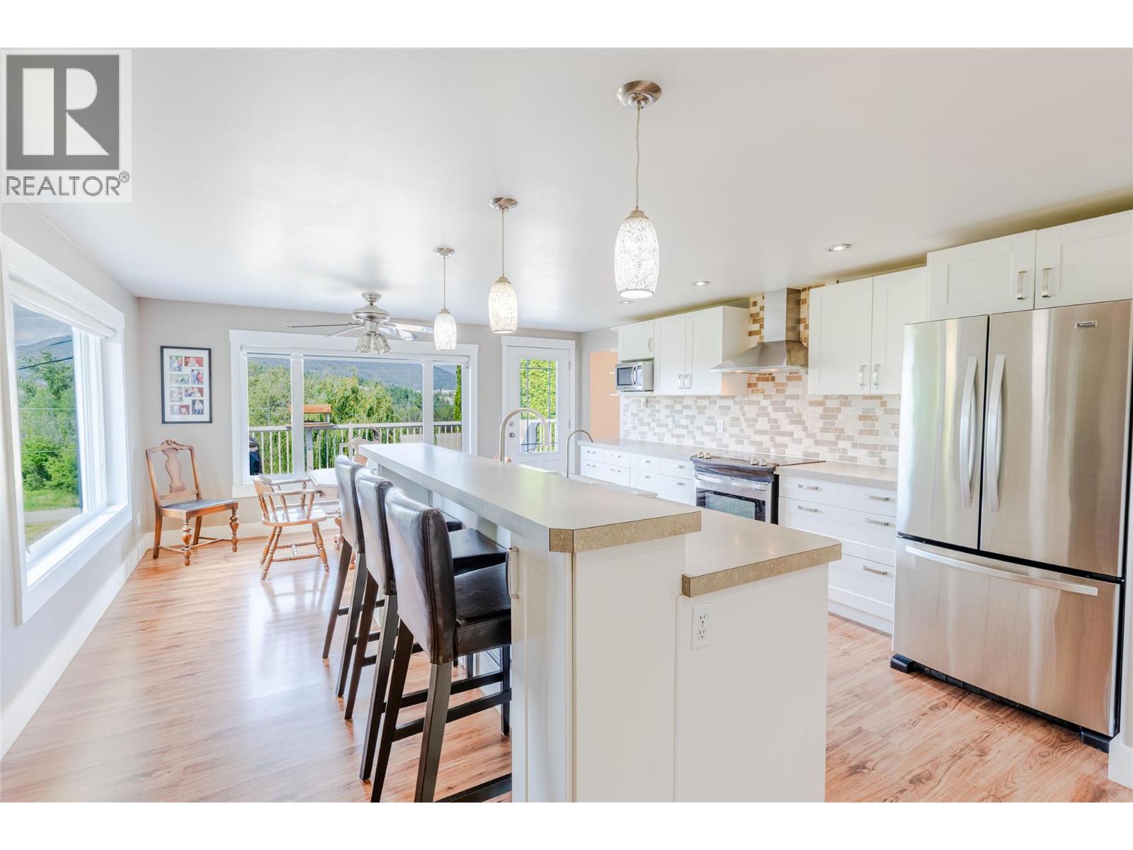 2471 38th Street, Creston, British Columbia  V0B 1G2 - Photo 11 - 10394028