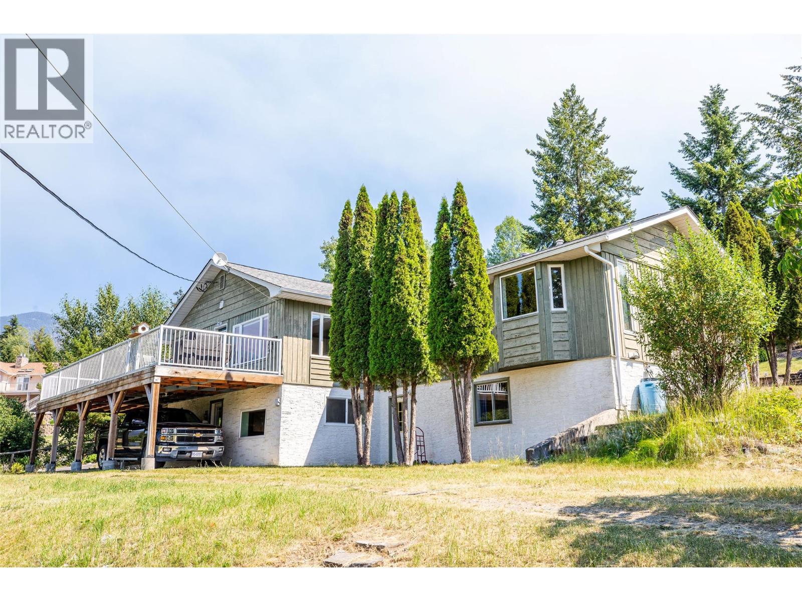 2471 38th Street, Creston, British Columbia  V0B 1G2 - Photo 2 - 10394028
