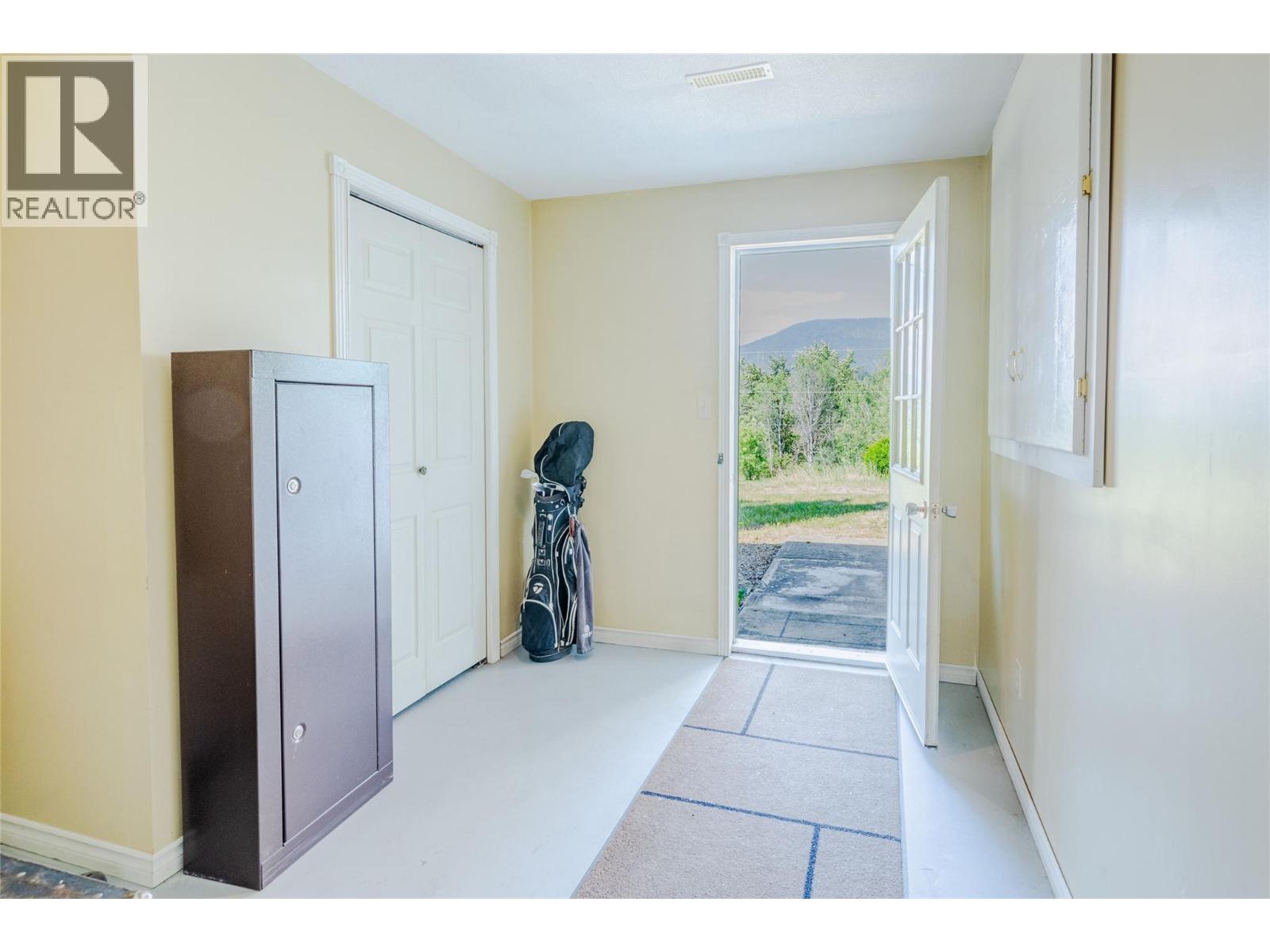 2471 38th Street, Creston, British Columbia  V0B 1G2 - Photo 23 - 10394028