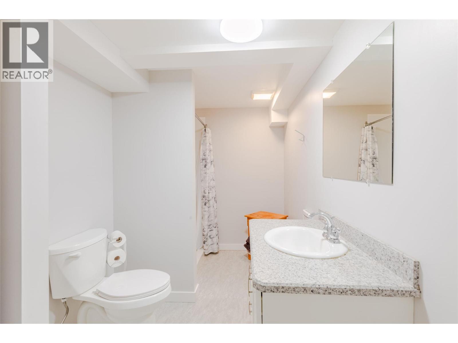 2471 38th Street, Creston, British Columbia  V0B 1G2 - Photo 30 - 10394028