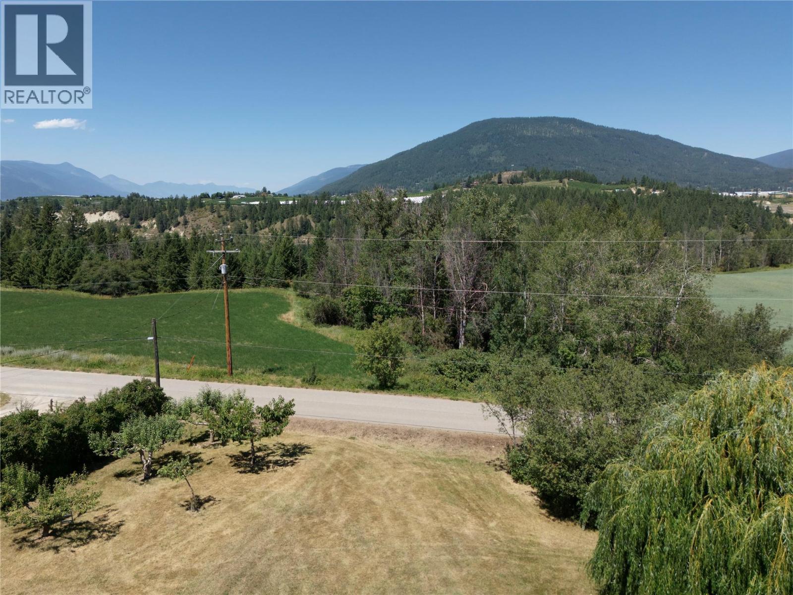 2471 38th Street, Creston, British Columbia  V0B 1G2 - Photo 37 - 10394028