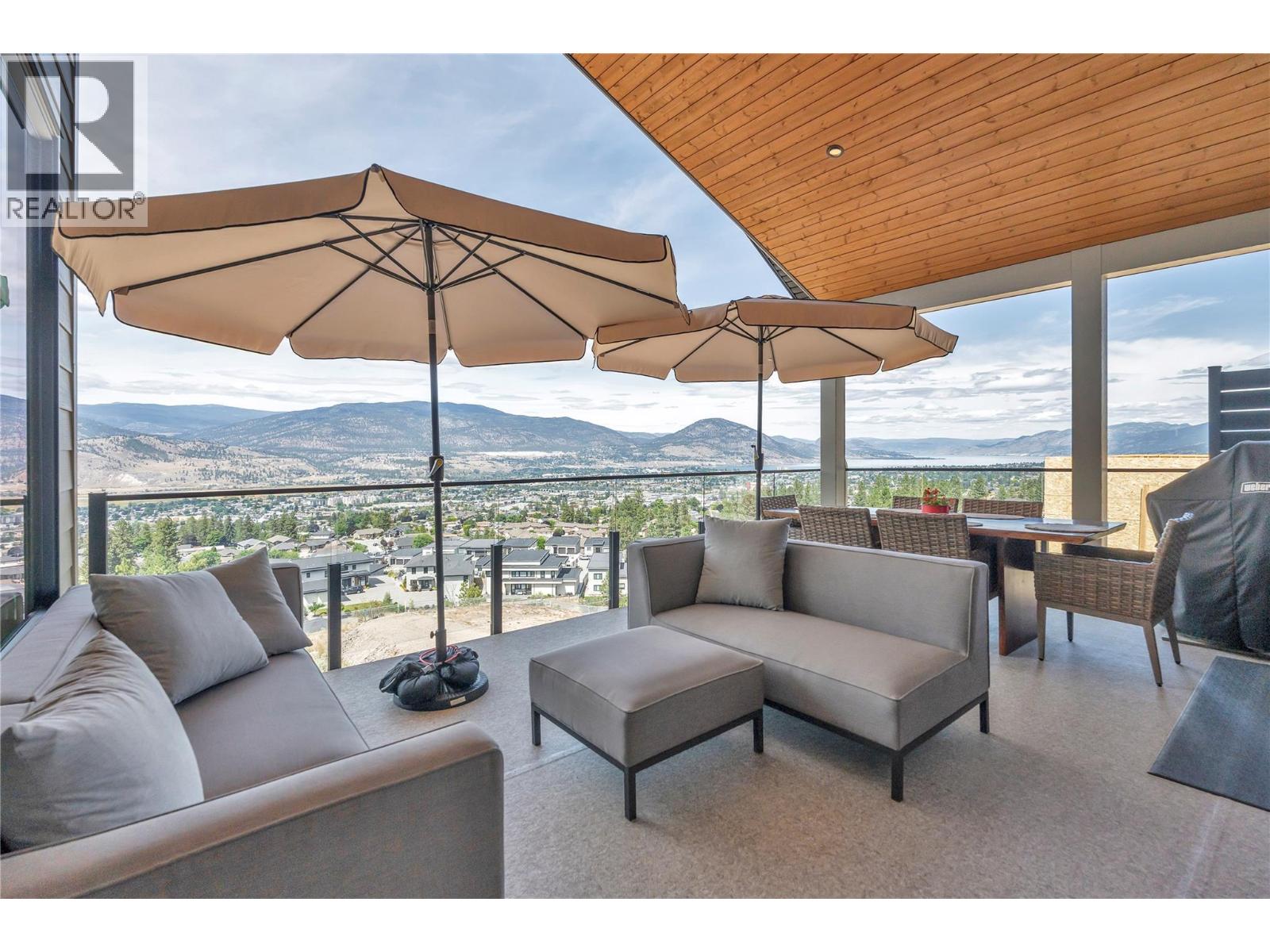 2775 Hawthorn Drive, Penticton, British Columbia  V2A 0C2 - Photo 1 - 10394489