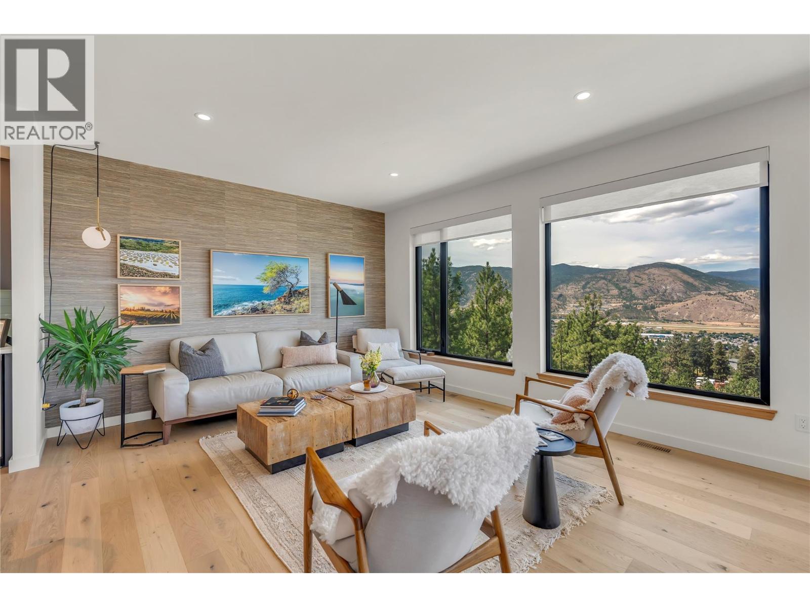 2775 Hawthorn Drive, Penticton, British Columbia  V2A 0C2 - Photo 5 - 10394489
