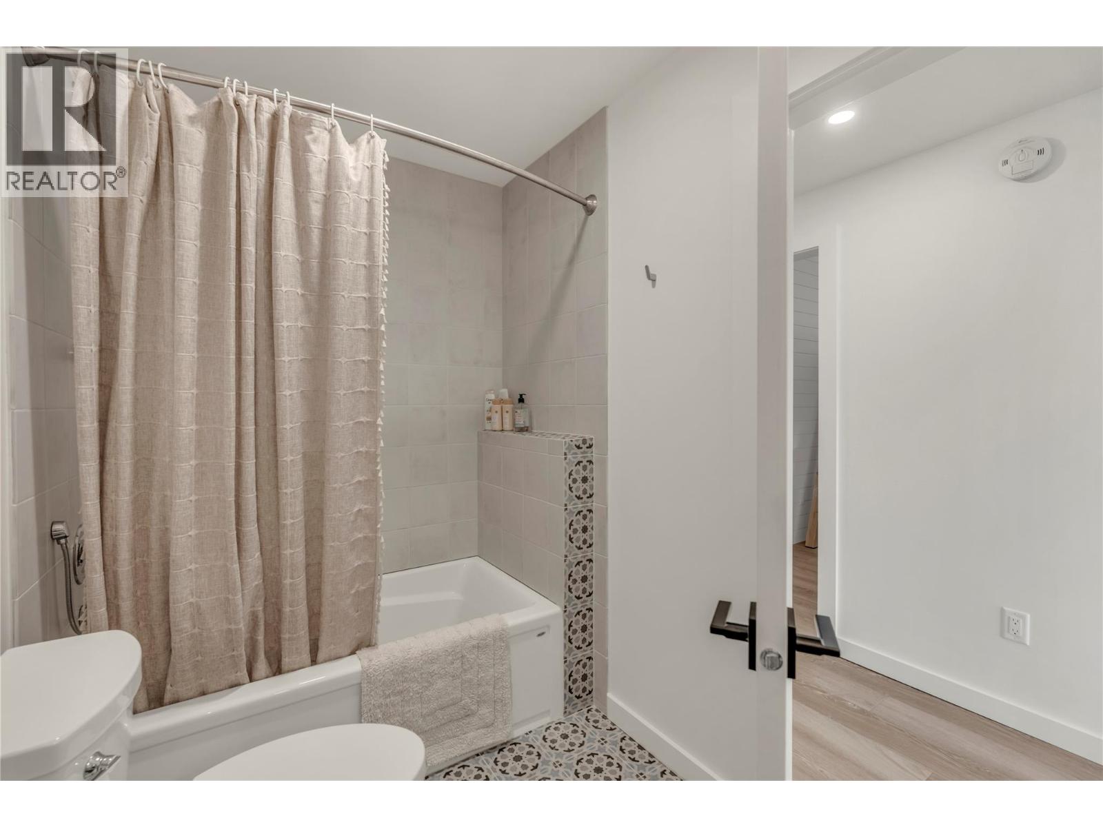 2775 Hawthorn Drive, Penticton, British Columbia  V2A 0C2 - Photo 70 - 10394489