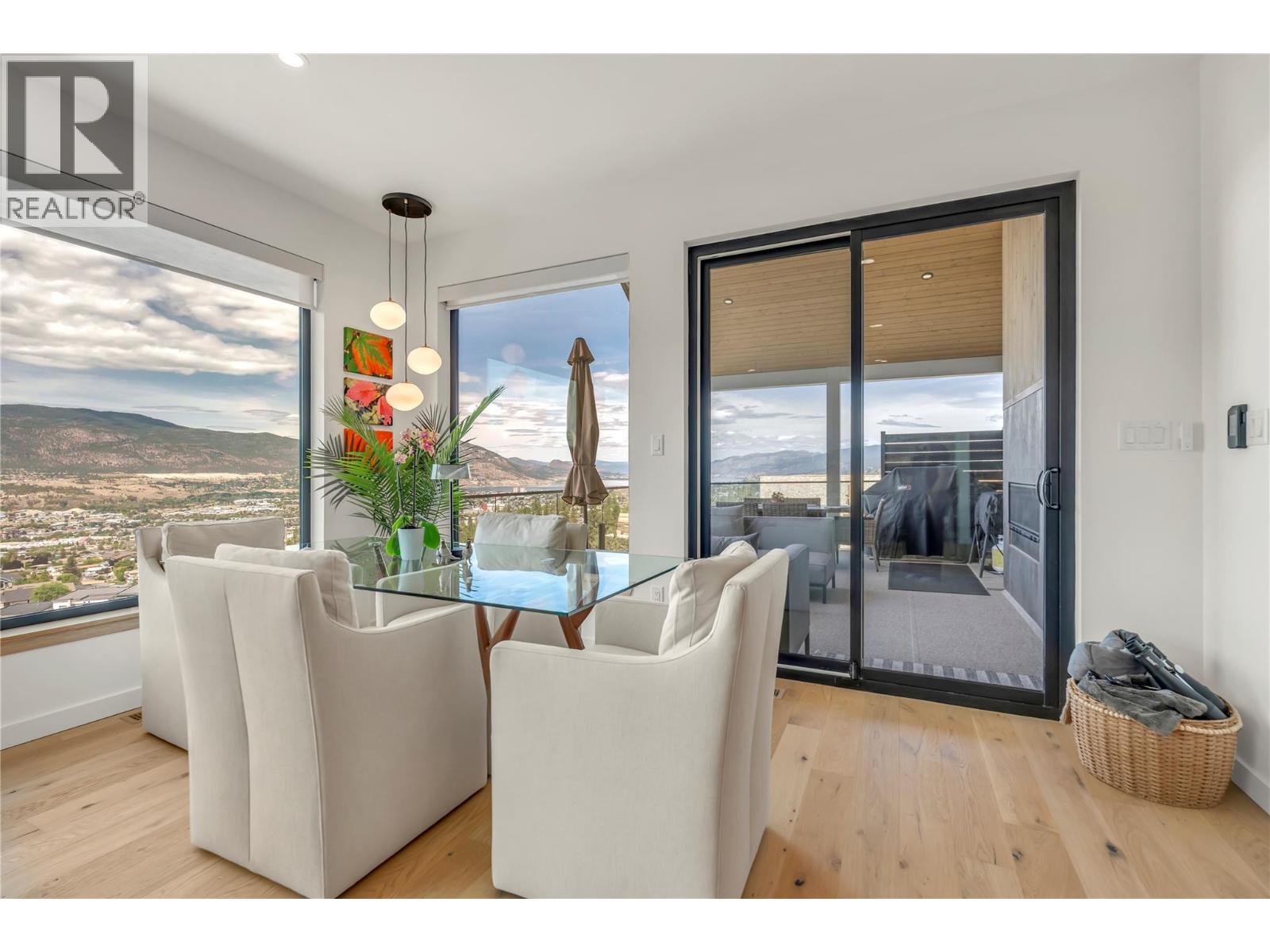 2775 Hawthorn Drive, Penticton, British Columbia  V2A 0C2 - Photo 8 - 10394489