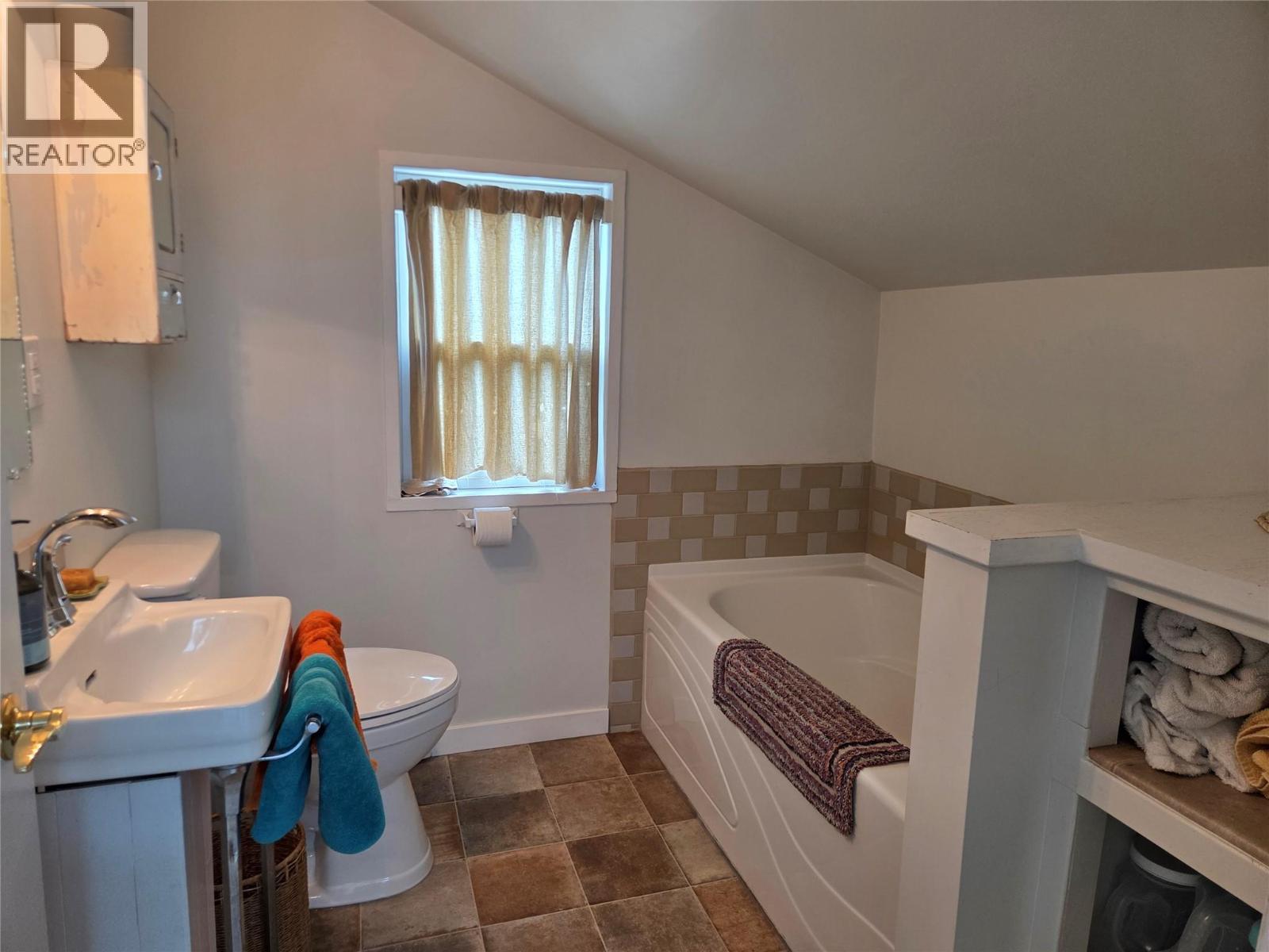2151 Main Street, Cawston, British Columbia  V0X 1C1 - Photo 34 - 10394555