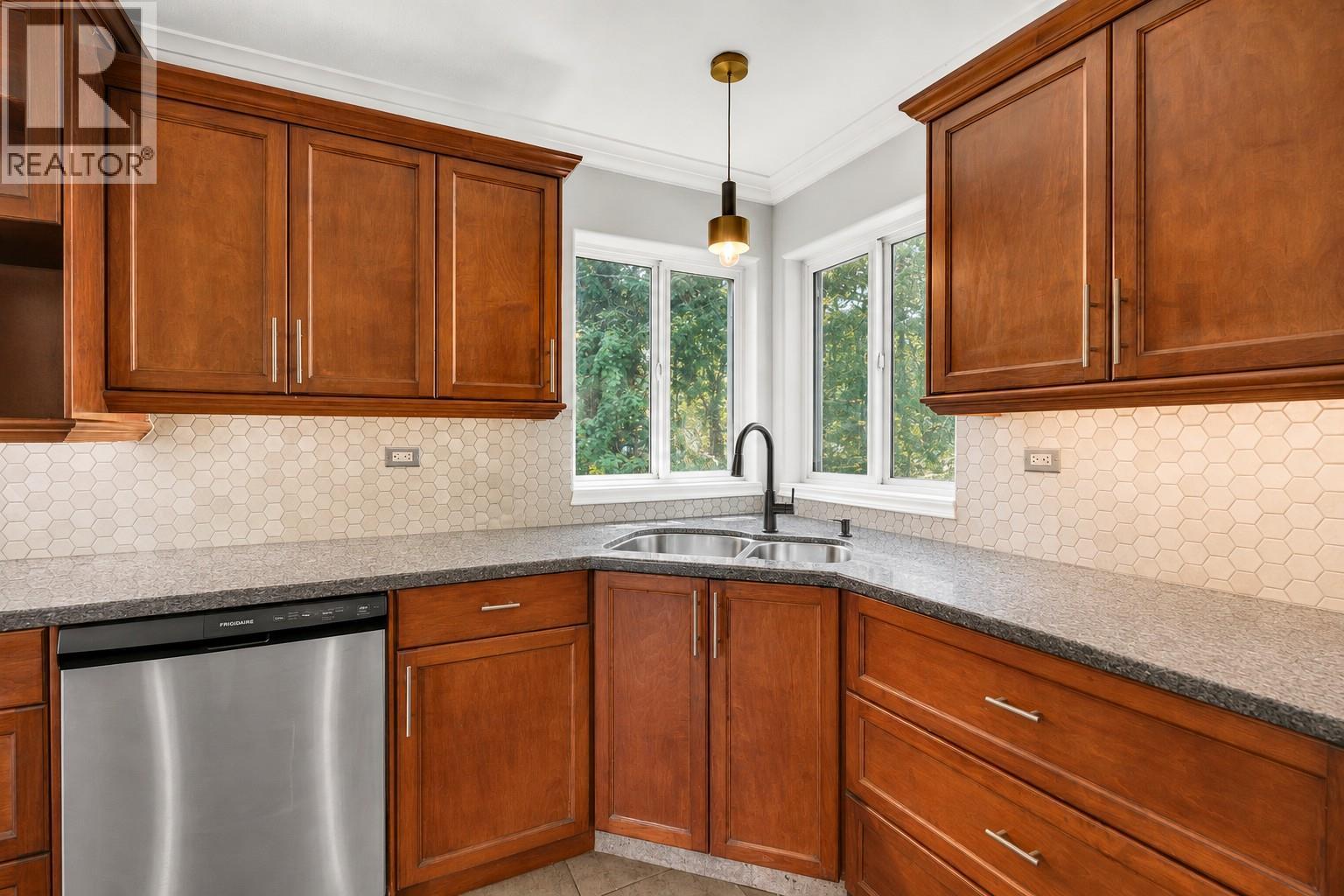 842 Grand Oro Road, Kaleden, British Columbia  V0H 1K0 - Photo 7 - 10394550