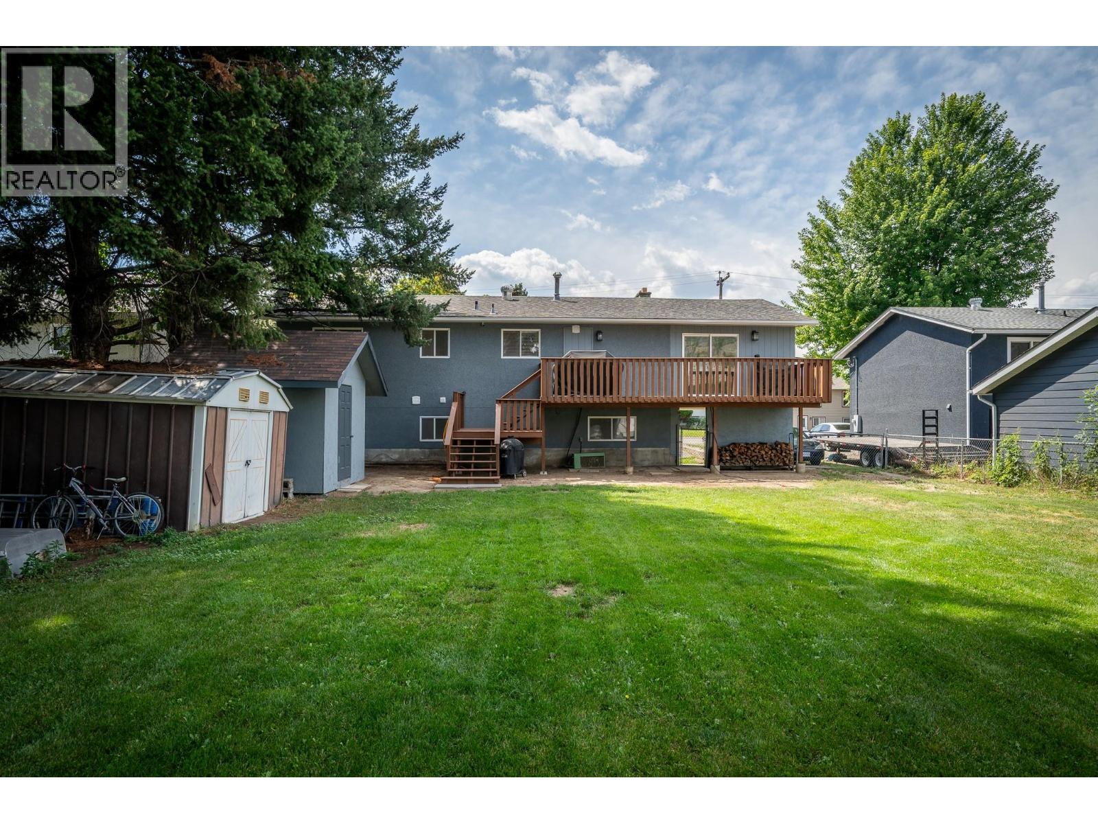 816 Bebek Road, Kamloops, British Columbia  V2B 6P1 - Photo 2 - 10394538