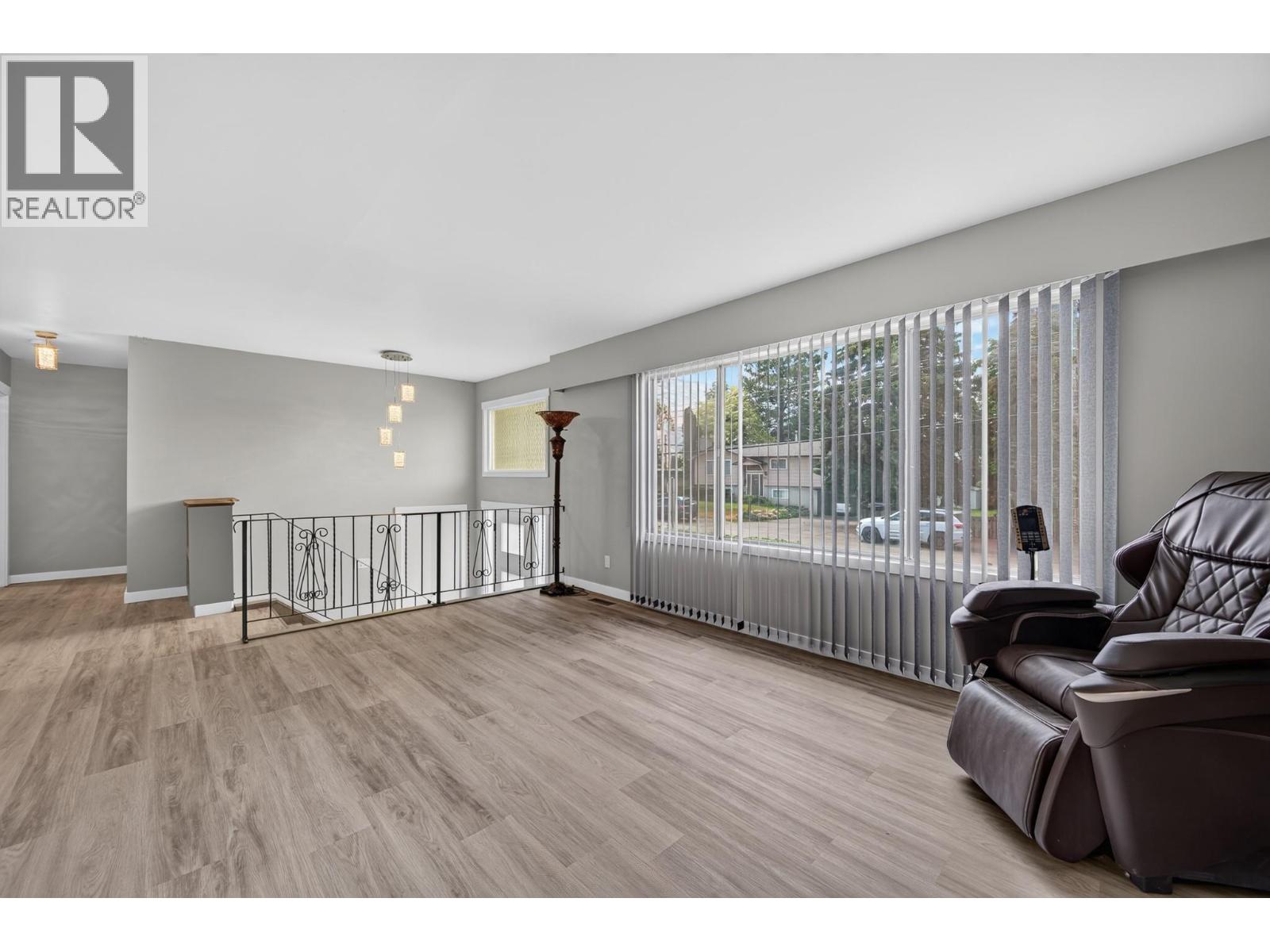 816 Bebek Road, Kamloops, British Columbia  V2B 6P1 - Photo 5 - 10394538