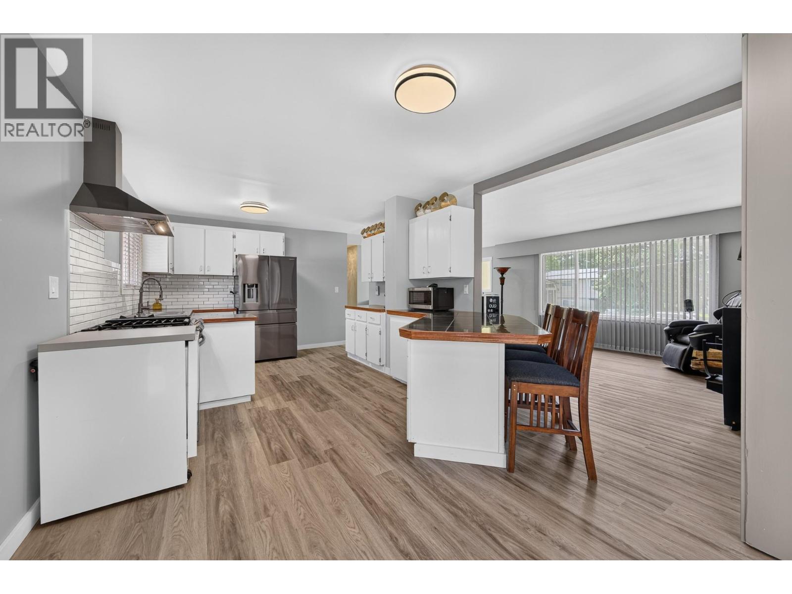 816 Bebek Road, Kamloops, British Columbia  V2B 6P1 - Photo 8 - 10394538