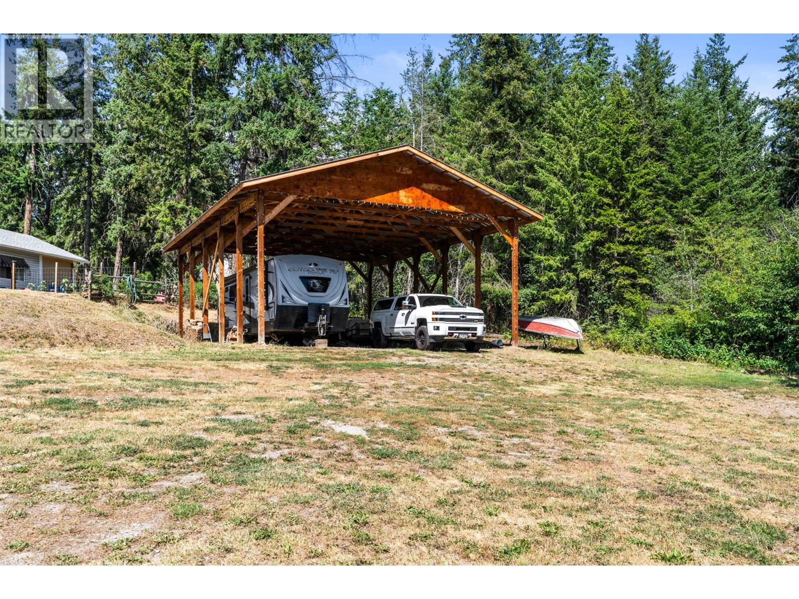 7645 Keddleston Road, Vernon, British Columbia  V1B 3N7 - Photo 14 - 10394462