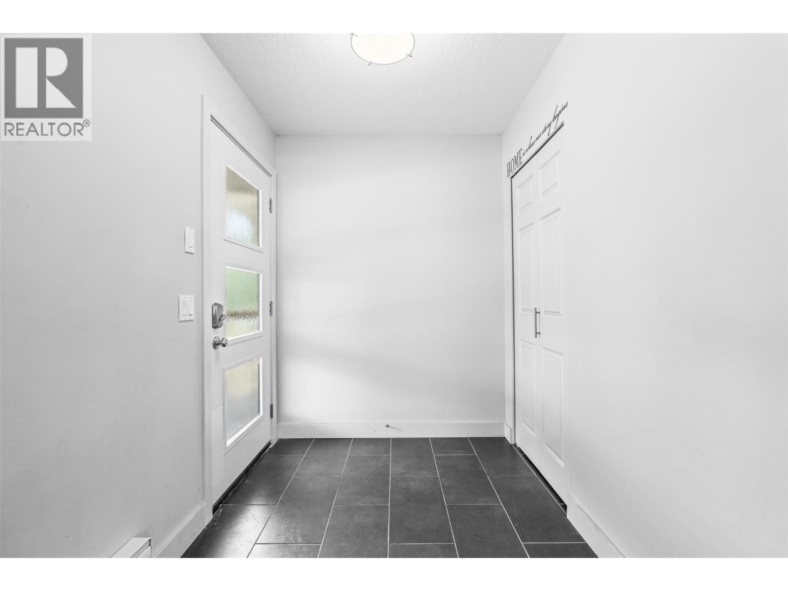 7645 Keddleston Road, Vernon, British Columbia  V1B 3N7 - Photo 17 - 10394462
