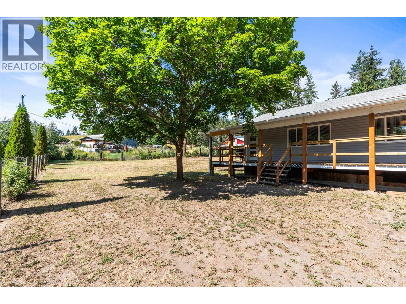 7645 Keddleston Road, Vernon, British Columbia  V1B 3N7 - Photo 6 - 10394462