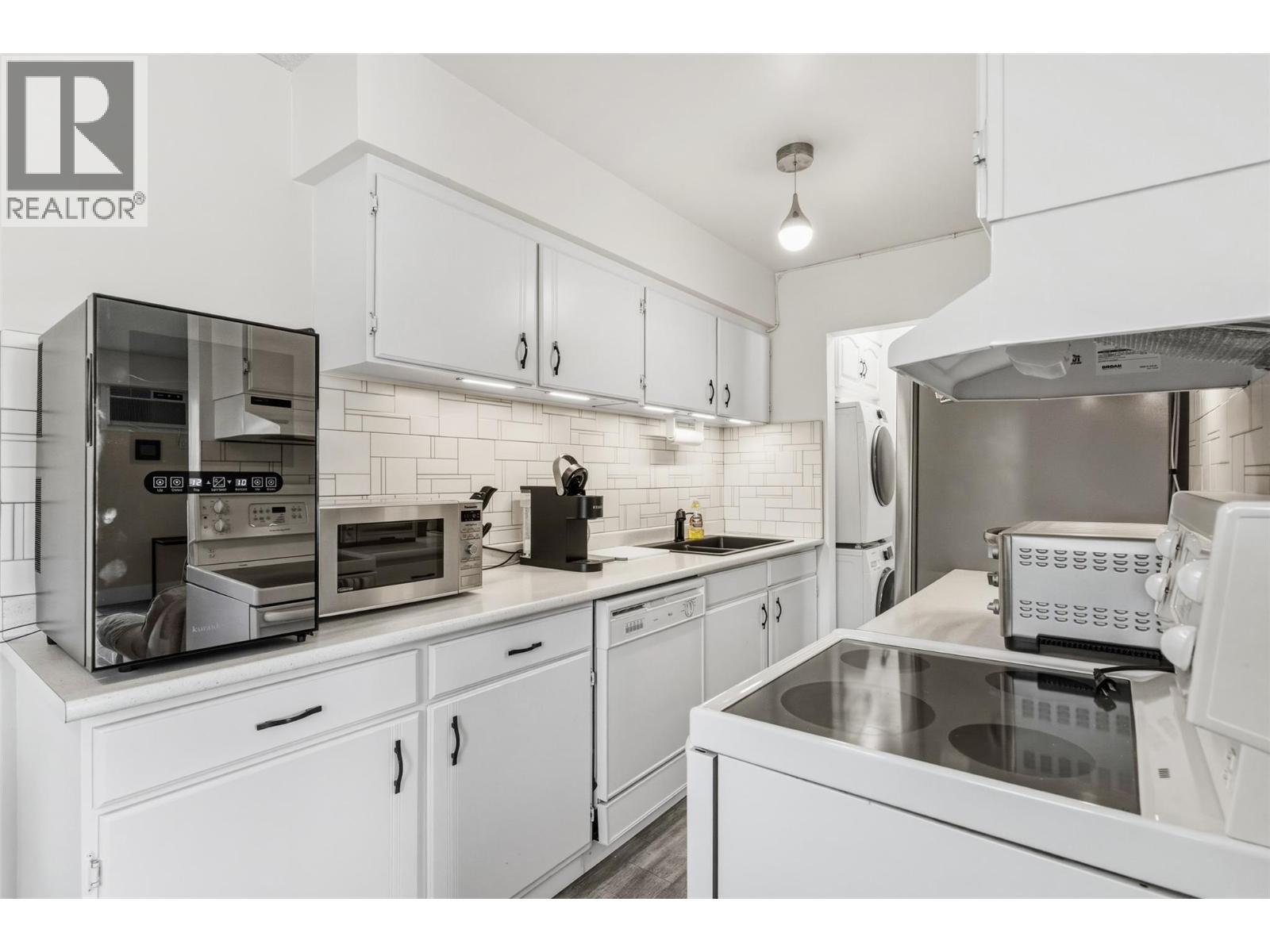22 Abbott Street Unit# 106, Penticton, British Columbia  V2A 4J2 - Photo 5 - 10394483