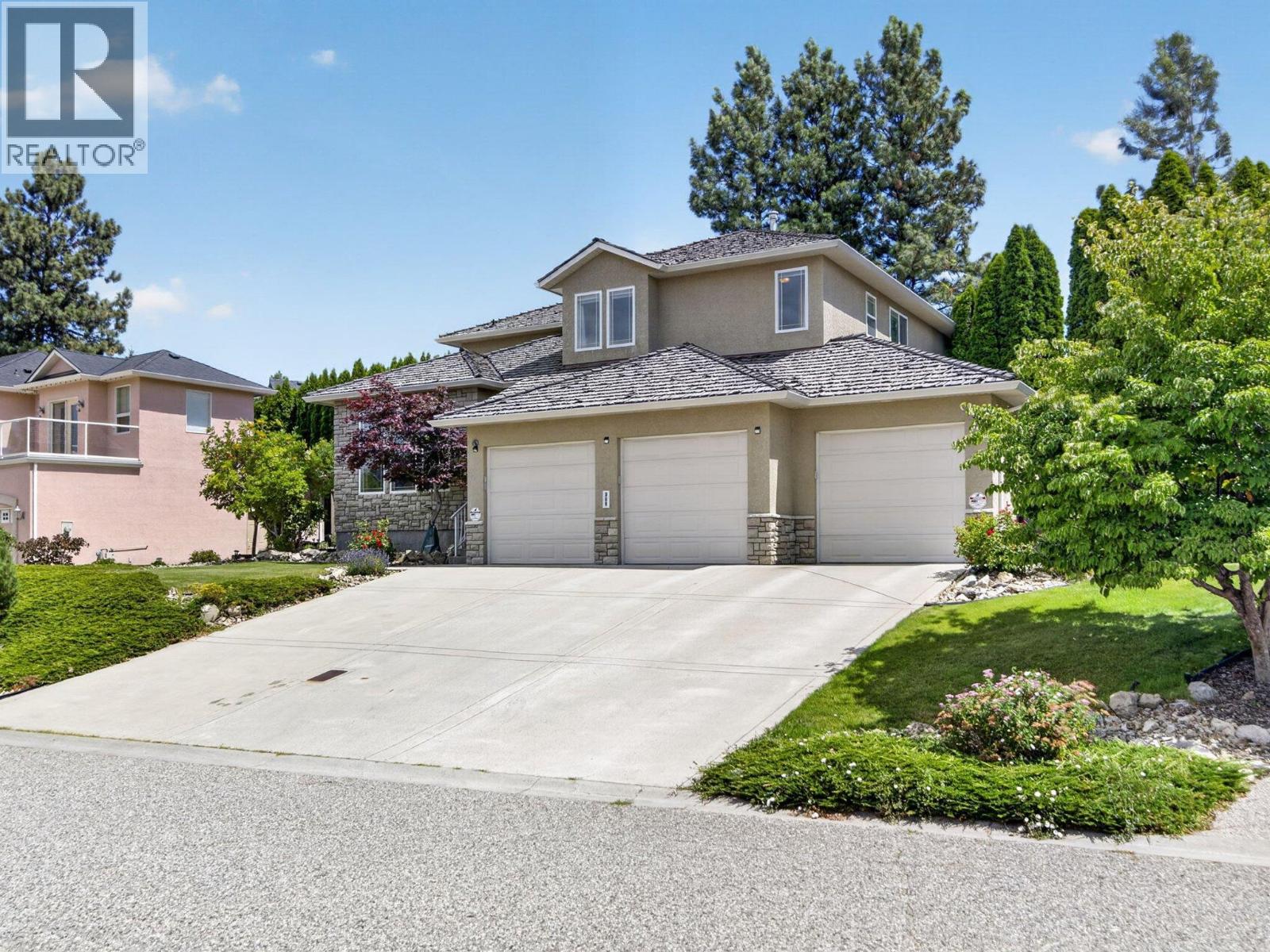 969 Skeena Drive, Kelowna, British Columbia  V1V 2K7 - Photo 2 - 10394482