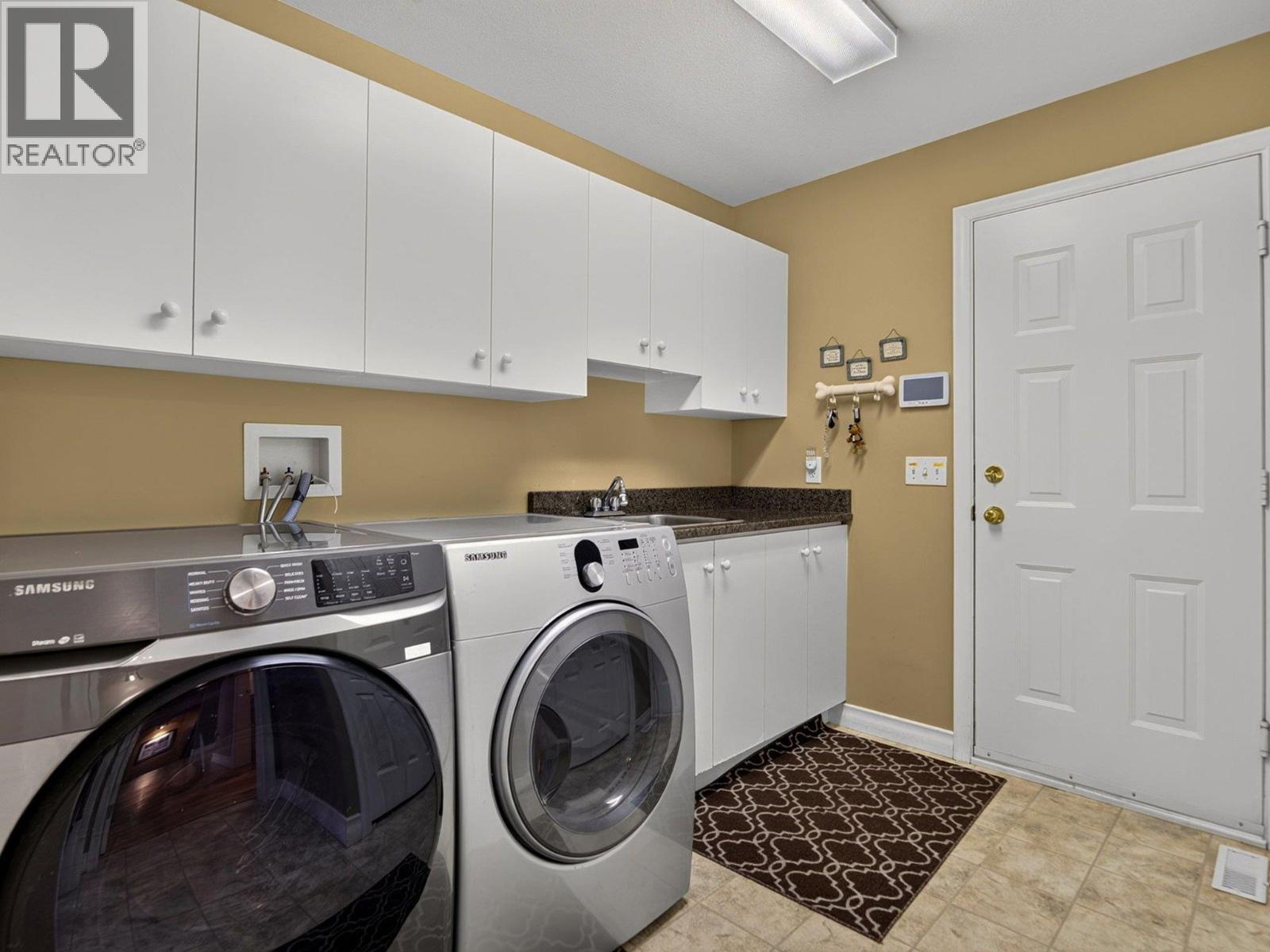 969 Skeena Drive, Kelowna, British Columbia  V1V 2K7 - Photo 28 - 10394482