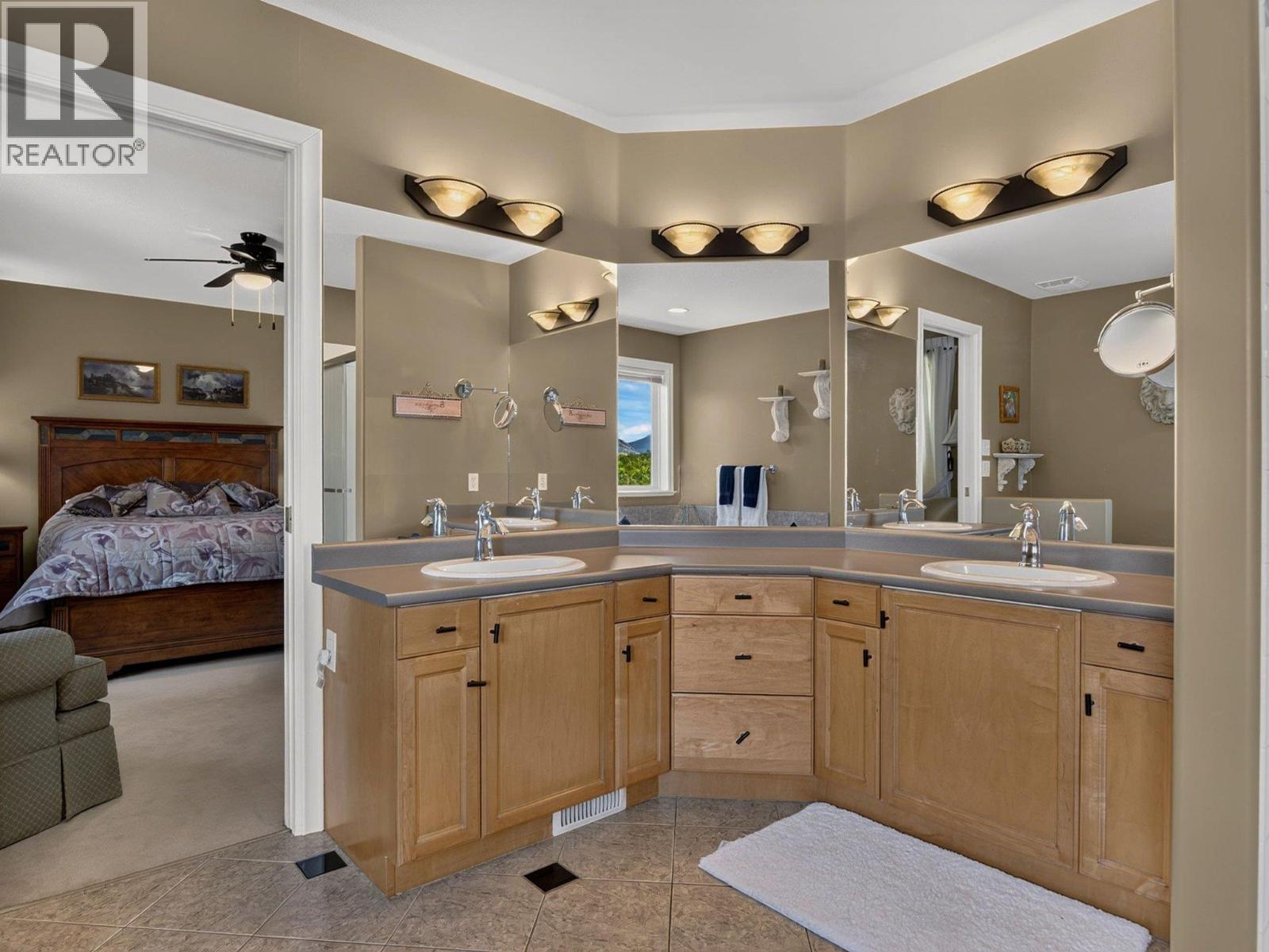 969 Skeena Drive, Kelowna, British Columbia  V1V 2K7 - Photo 44 - 10394482