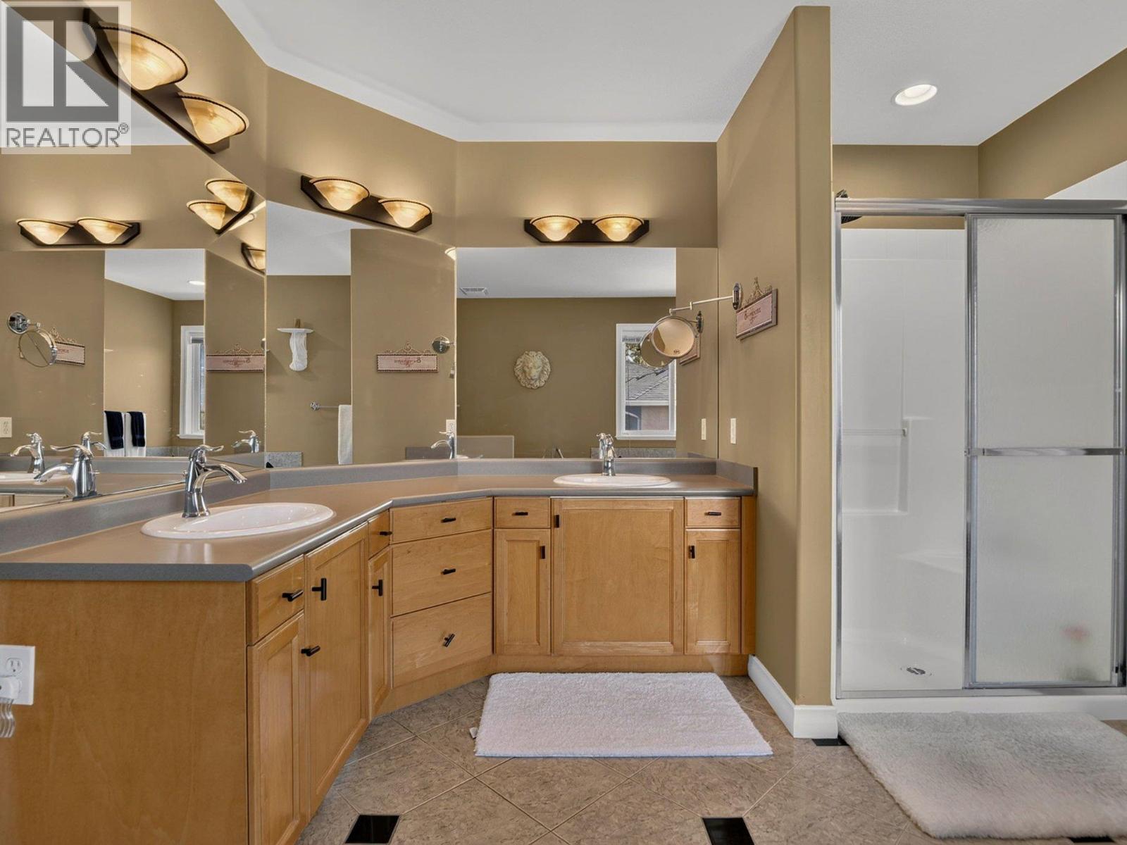 969 Skeena Drive, Kelowna, British Columbia  V1V 2K7 - Photo 45 - 10394482