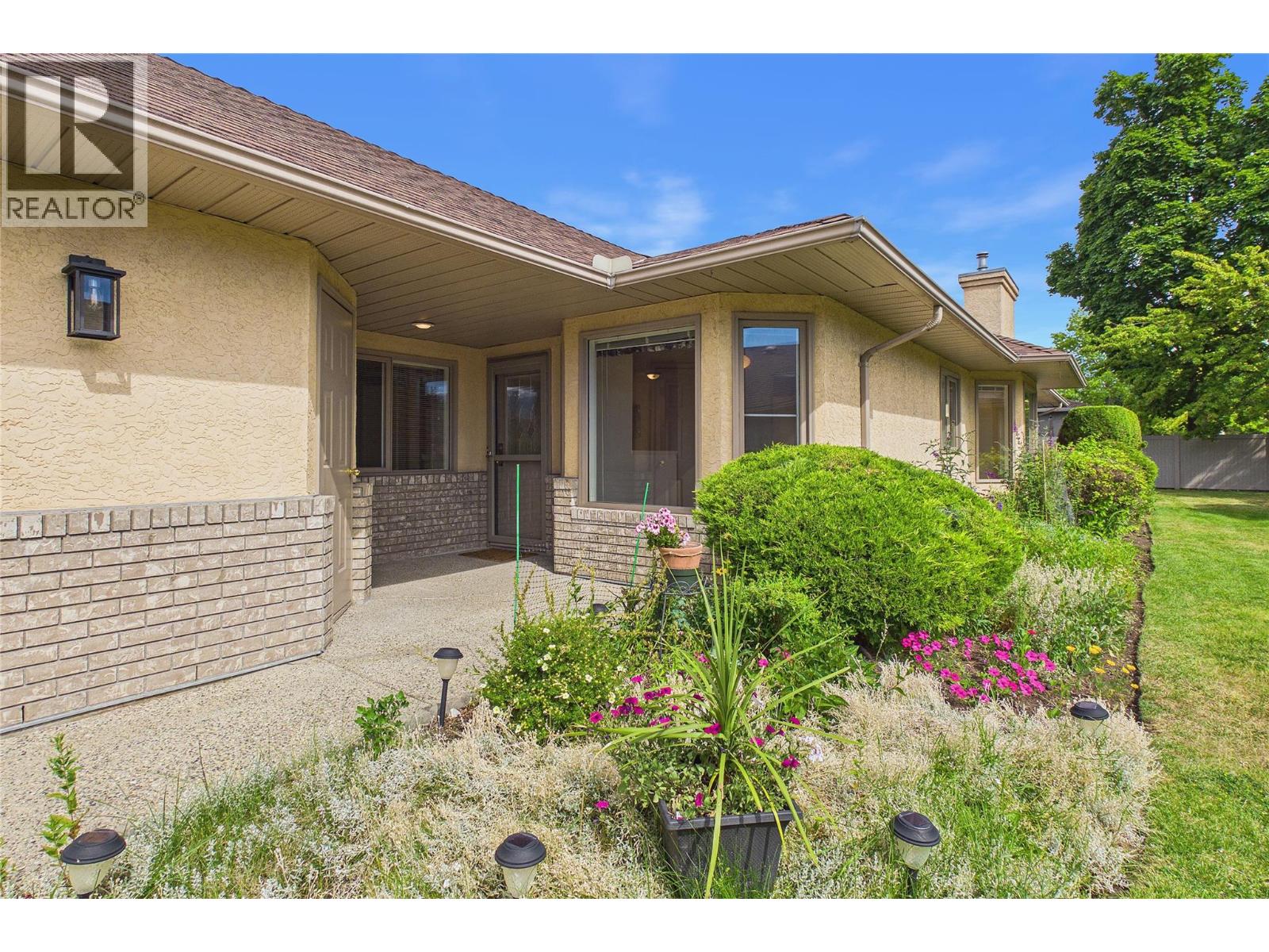 860 Lanfranco Road Unit# 12, Kelowna, British Columbia  V1W 3W9 - Photo 3 - 10394501