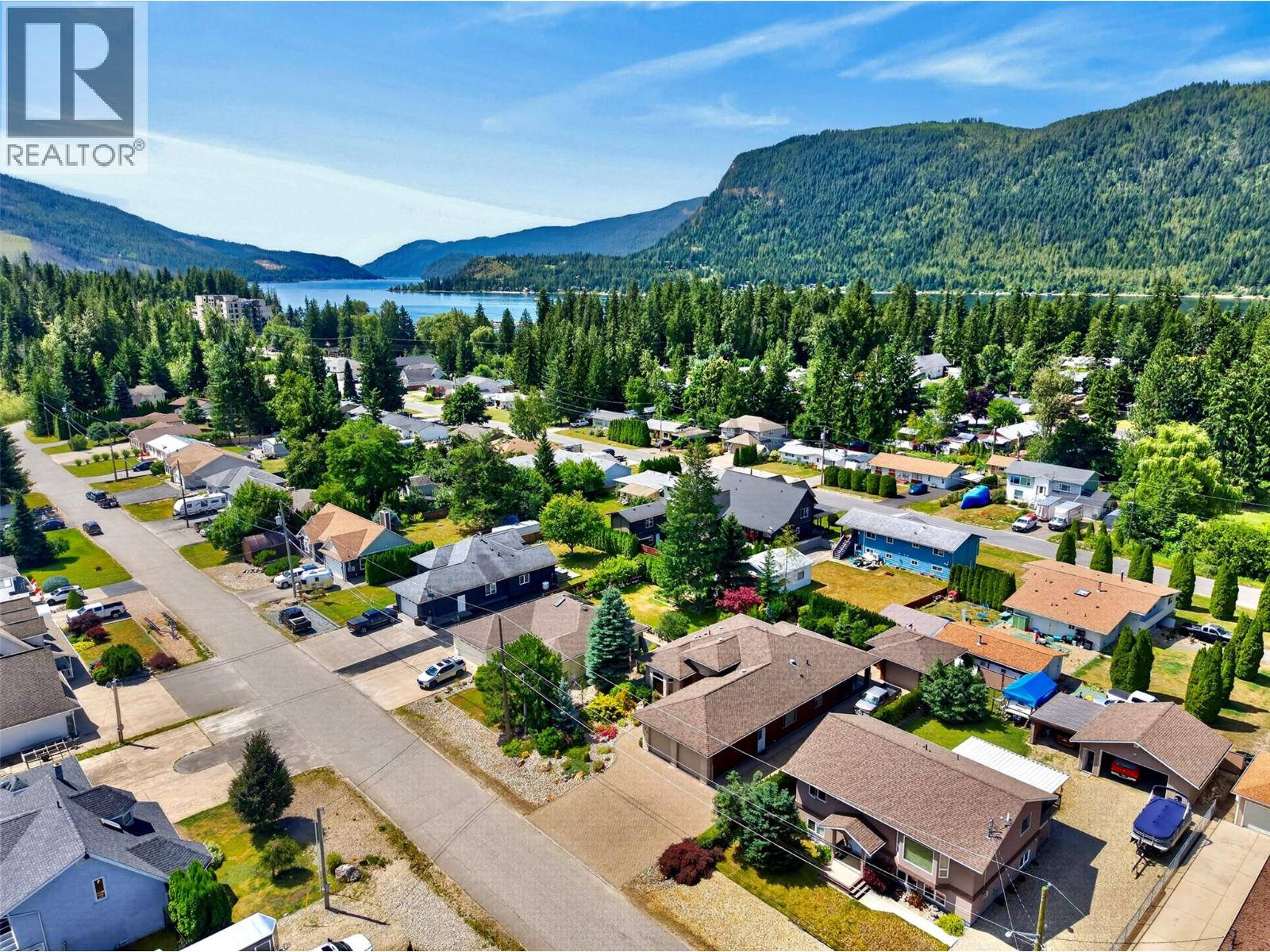442 Cottonwood Avenue, Sicamous, British Columbia  V0E 2V1 - Photo 7 - 10394341