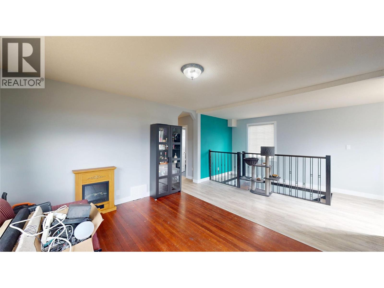 315 Kootenay Street N, Cranbrook, British Columbia  V1C 3T6 - Photo 3 - 10393884