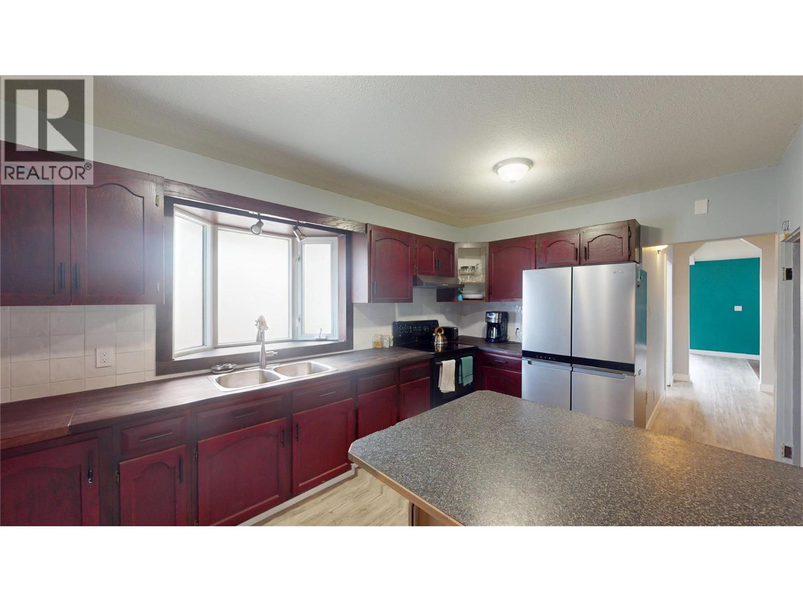 315 Kootenay Street N, Cranbrook, British Columbia  V1C 3T6 - Photo 6 - 10393884