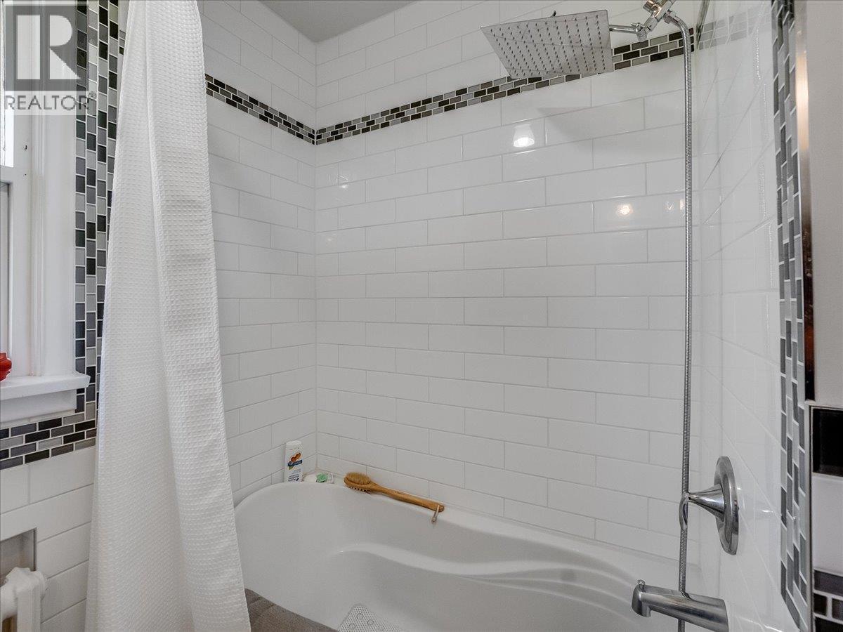 1120 Columbia Avenue, Trail, British Columbia  V1R 1J2 - Photo 16 - 10394558