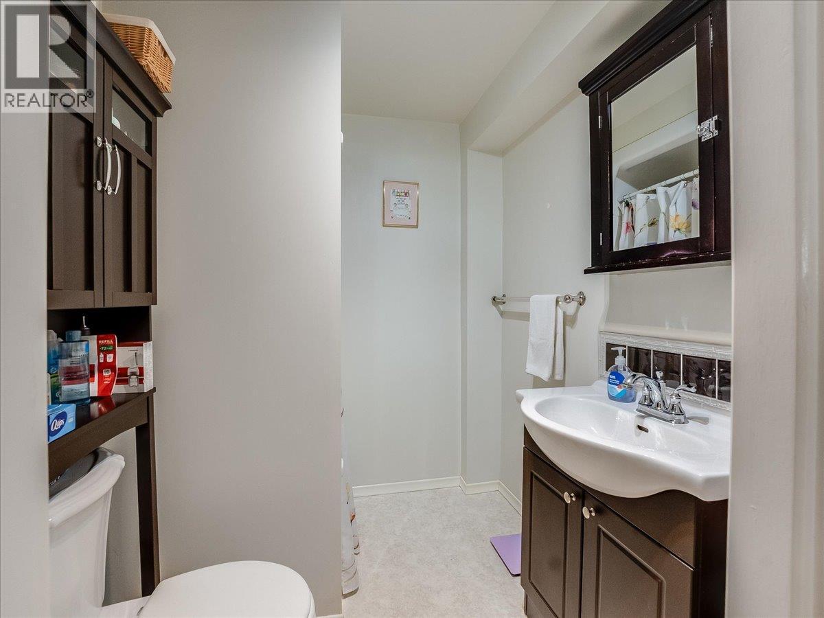 1120 Columbia Avenue, Trail, British Columbia  V1R 1J2 - Photo 25 - 10394558