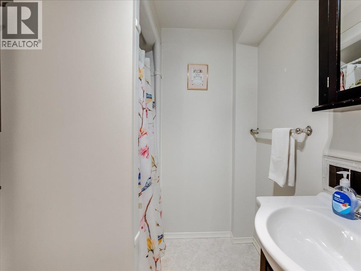 1120 Columbia Avenue, Trail, British Columbia  V1R 1J2 - Photo 26 - 10394558