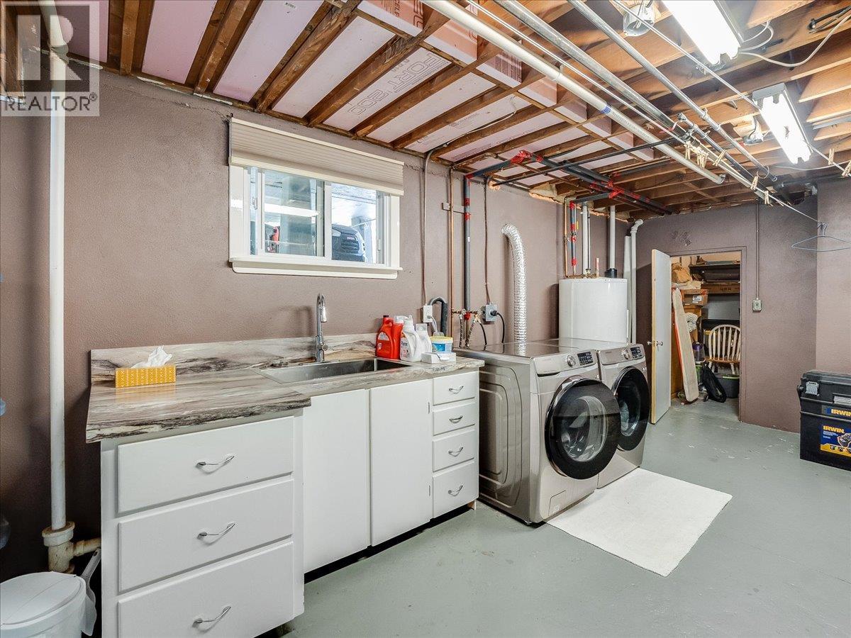 1120 Columbia Avenue, Trail, British Columbia  V1R 1J2 - Photo 31 - 10394558