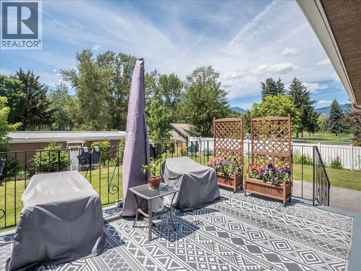 1120 Columbia Avenue, Trail, British Columbia  V1R 1J2 - Photo 40 - 10394558