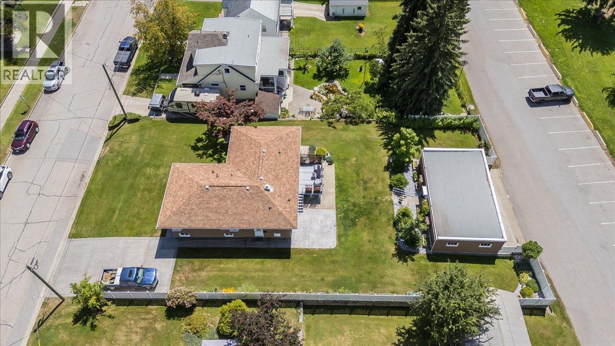 1120 Columbia Avenue, Trail, British Columbia  V1R 1J2 - Photo 47 - 10394558