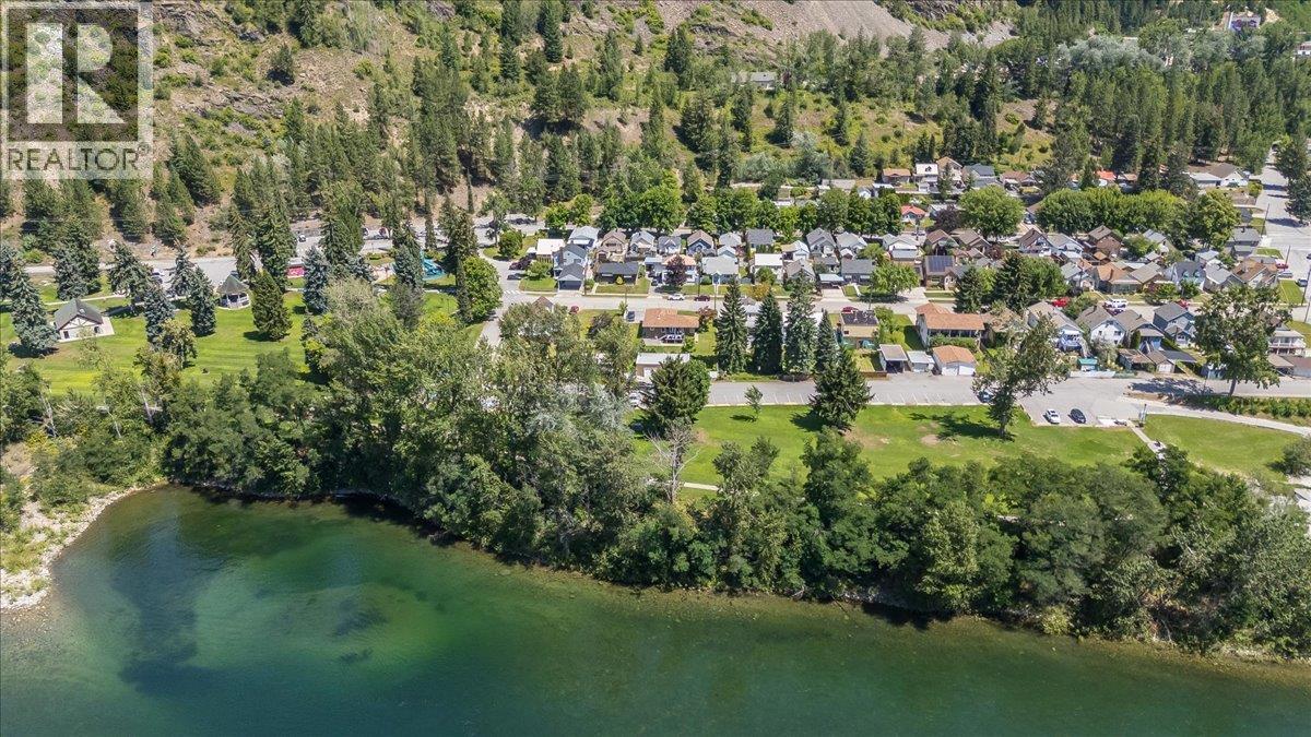 1120 Columbia Avenue, Trail, British Columbia  V1R 1J2 - Photo 51 - 10394558
