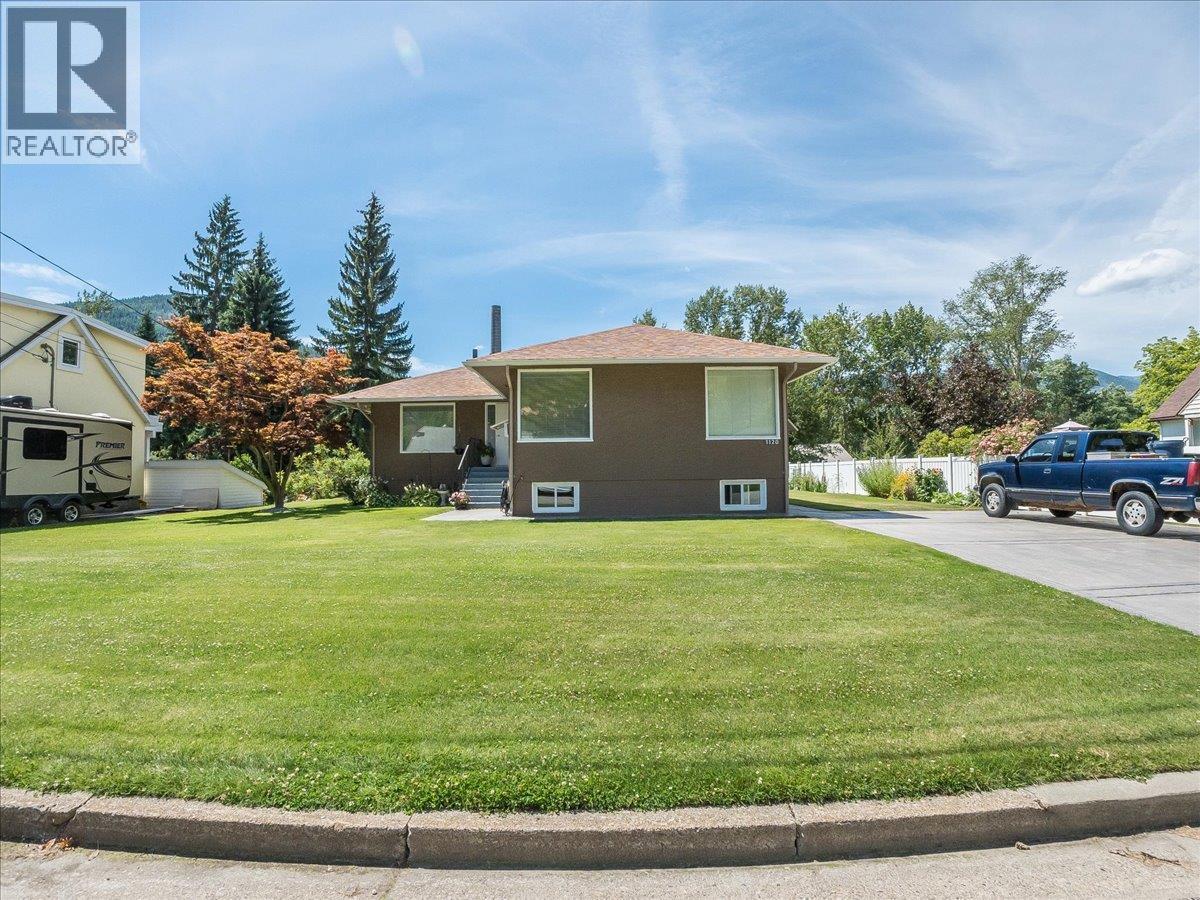 1120 Columbia Avenue, Trail, British Columbia  V1R 1J2 - Photo 55 - 10394558