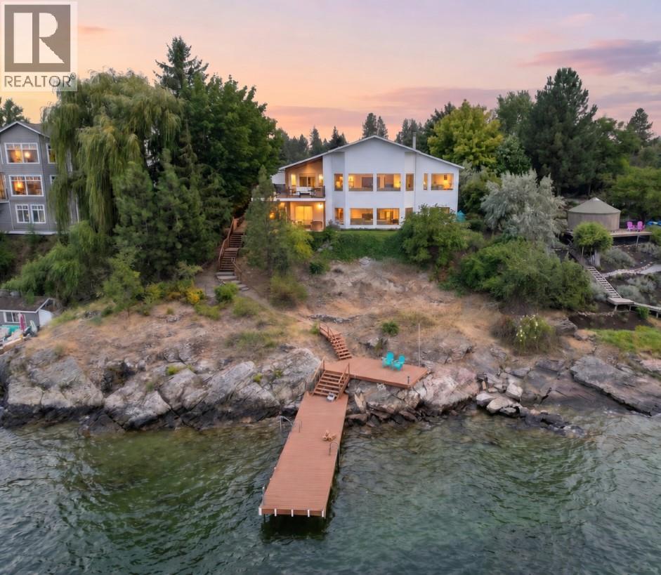 5538 Lakeshore Road, Kelowna, British Columbia  V1W 4J4 - Photo 1 - 10394544
