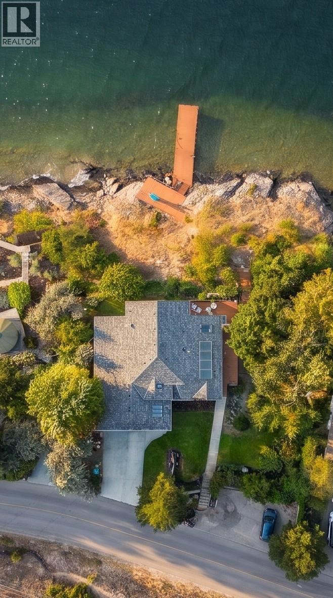 5538 Lakeshore Road, Kelowna, British Columbia  V1W 4J4 - Photo 2 - 10394544