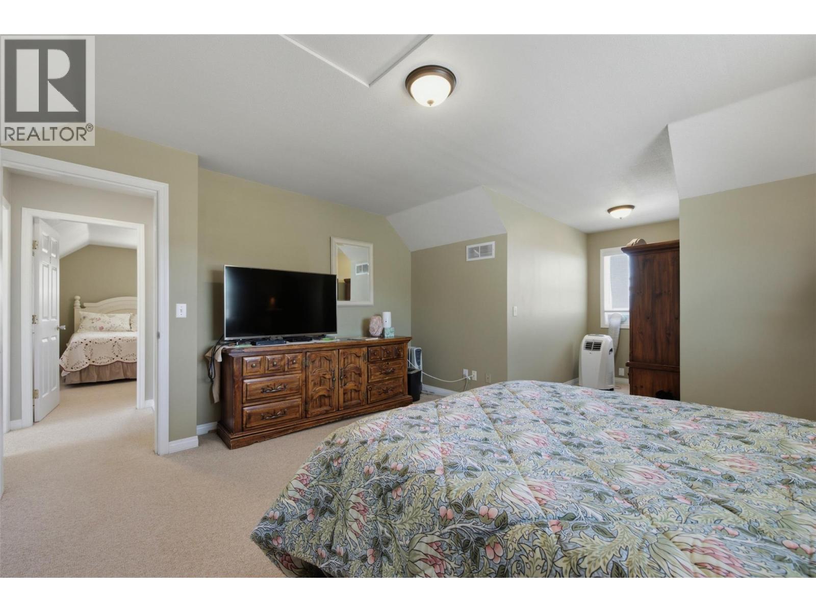6127 Fathers Place, Kelowna, British Columbia  V1X 7V2 - Photo 49 - 10394496