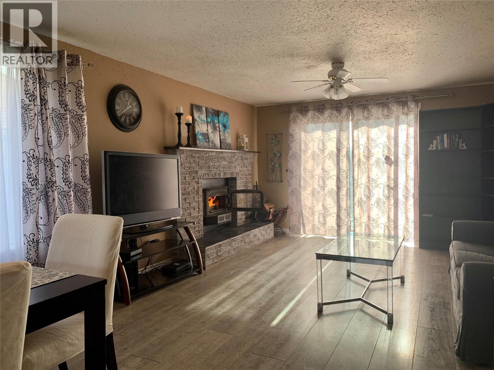 1329 108 Avenue, Dawson Creek, British Columbia  V1G 4J2 - Photo 6 - 10394653